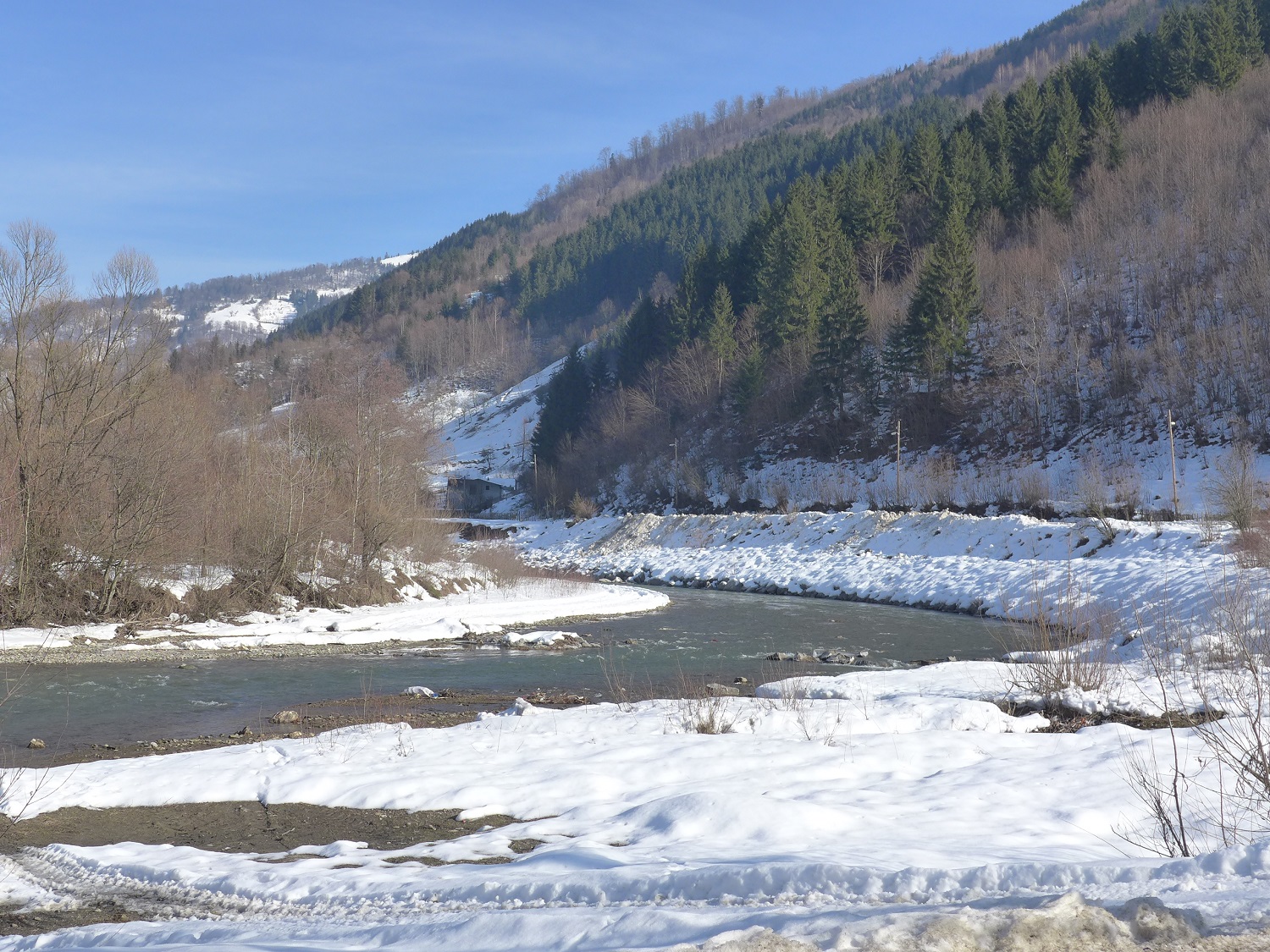 Paysage du Maramures sous le soleil d’hiver