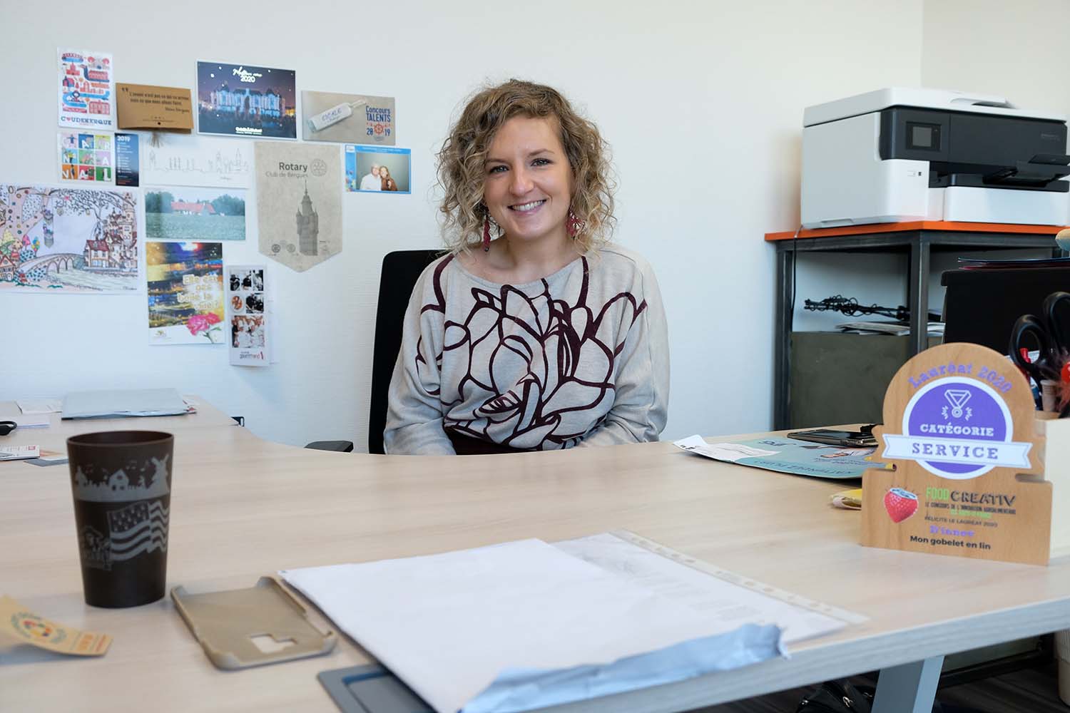 Camille DELIGNE à son bureau après l’interview © Globe Reporters