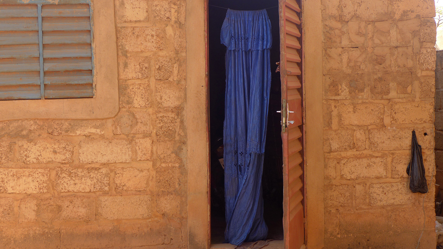 Cette petite maison au quartier de Tampui héberge les instruments de Burkina Azza