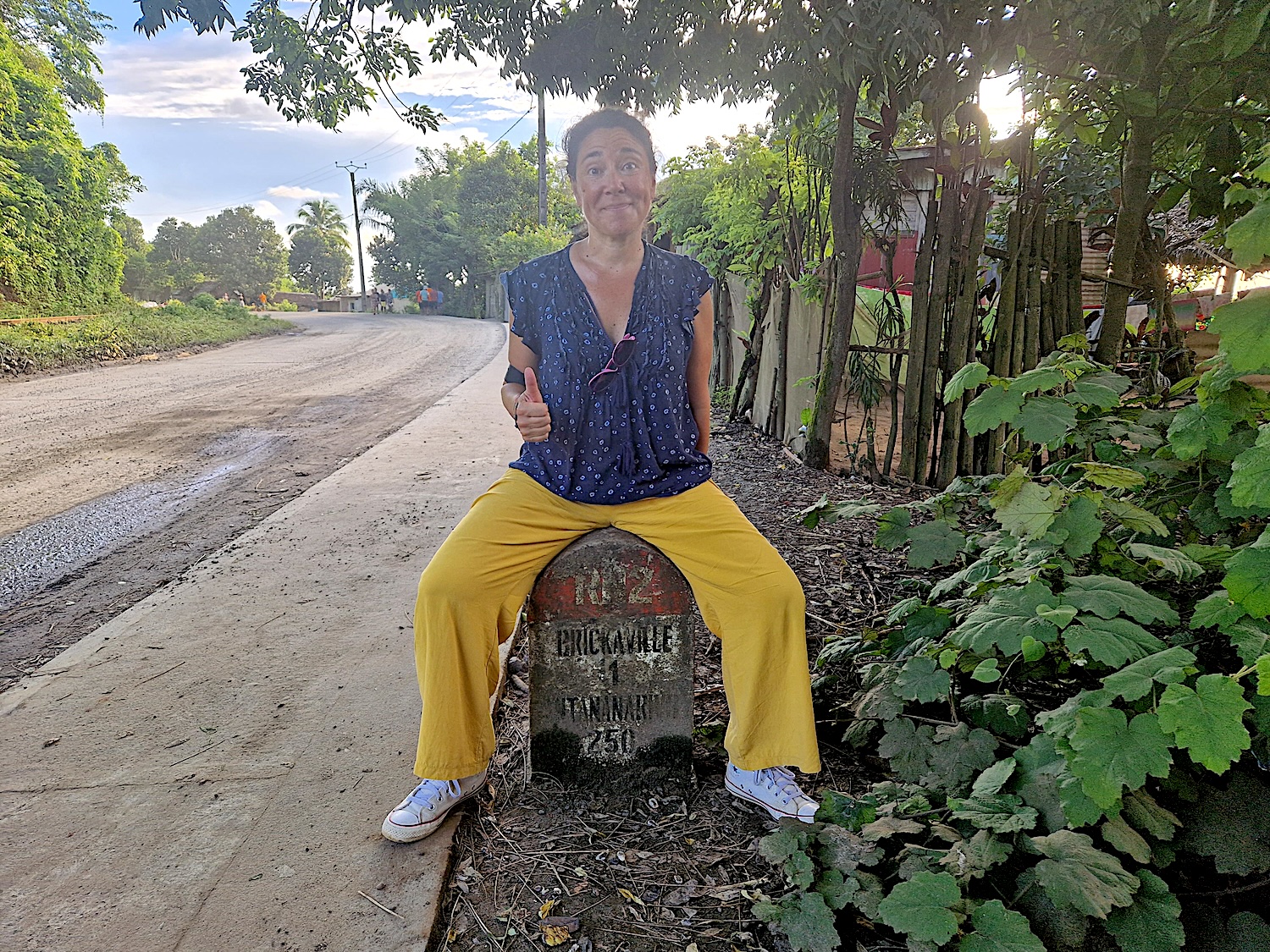 Brickaville est une étape pour les camionneurs qui travaillent avec les plantations de canne à sucre. J’ai cherché des plantations de cacao sans en trouver © Globe Reporters