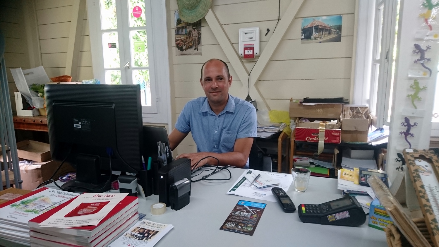 Alexandre DIJOUX travaille aussi à l’Office de Tourisme de sa ville, l’Entre-Deux.