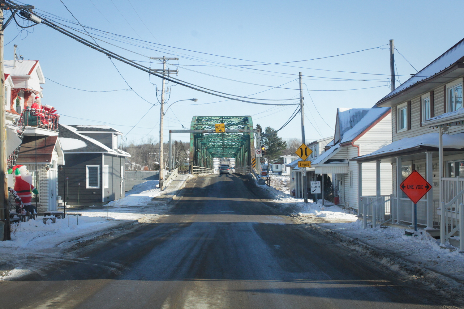 Un petit village sur le chemin vers La Bisonnière.