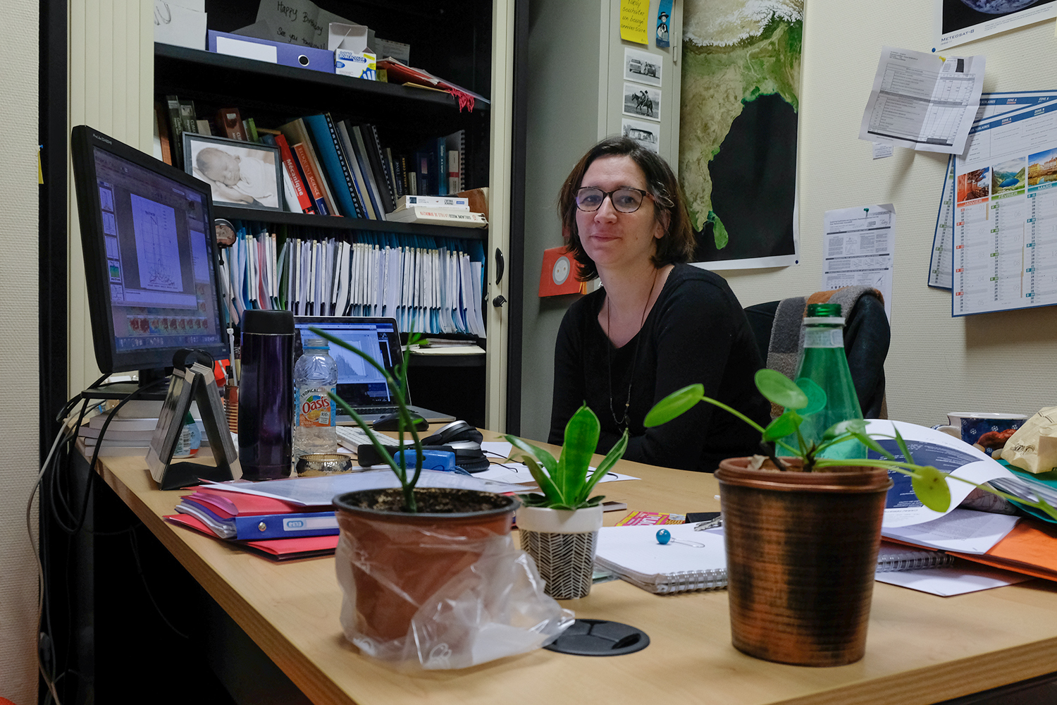 Suzanne CRUMEYROLLE est maître de conférences et chercheuse au sein du laboratoire d’optique atmosphérique à l’université de Lille.