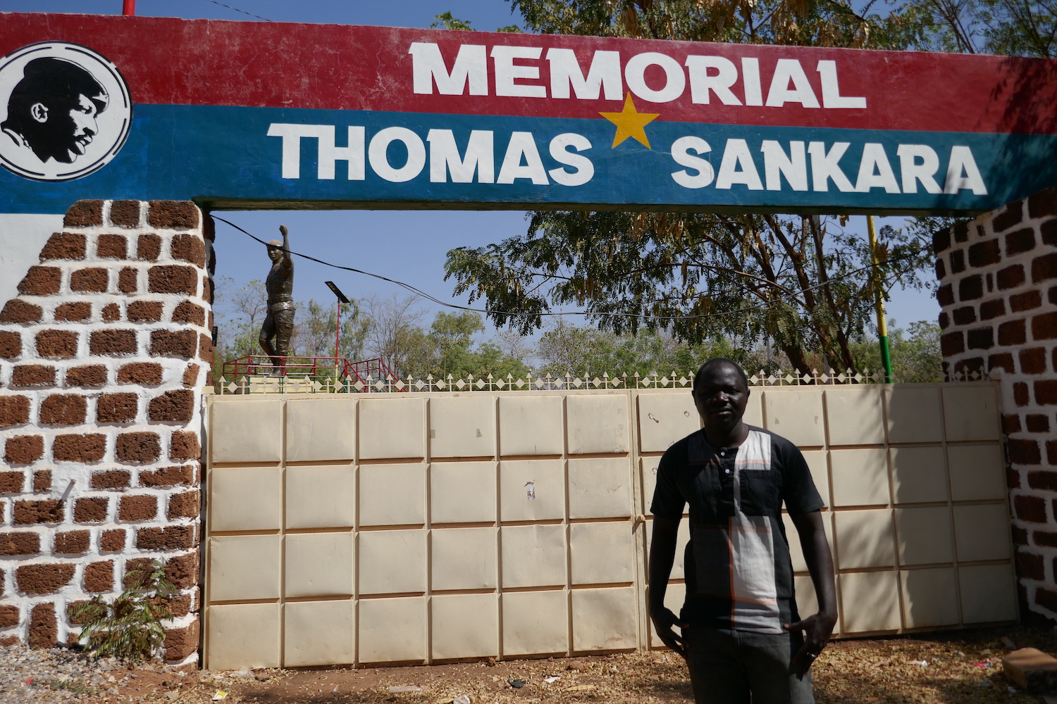 Pour Pingdwende Mady KIMA, les jeunes burkinabés, mais aussi la jeunesse du monde sont les héritiers de Thomas SANKARA et de ses idéaux anticolonialistes, panafricanistes et de liberté © Globe Reporters