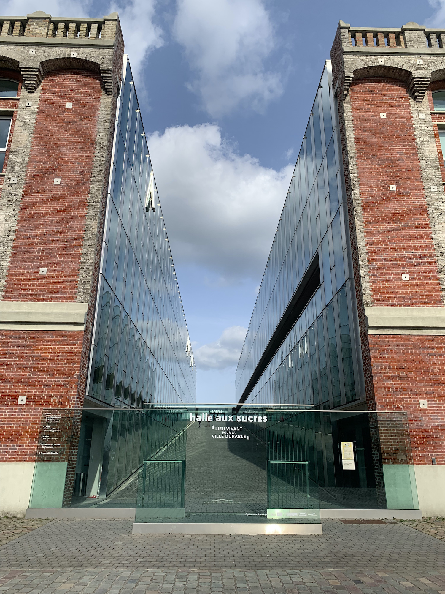 La Halle aux sucres est un ancien entrepôt portuaire. © Globe Reporters