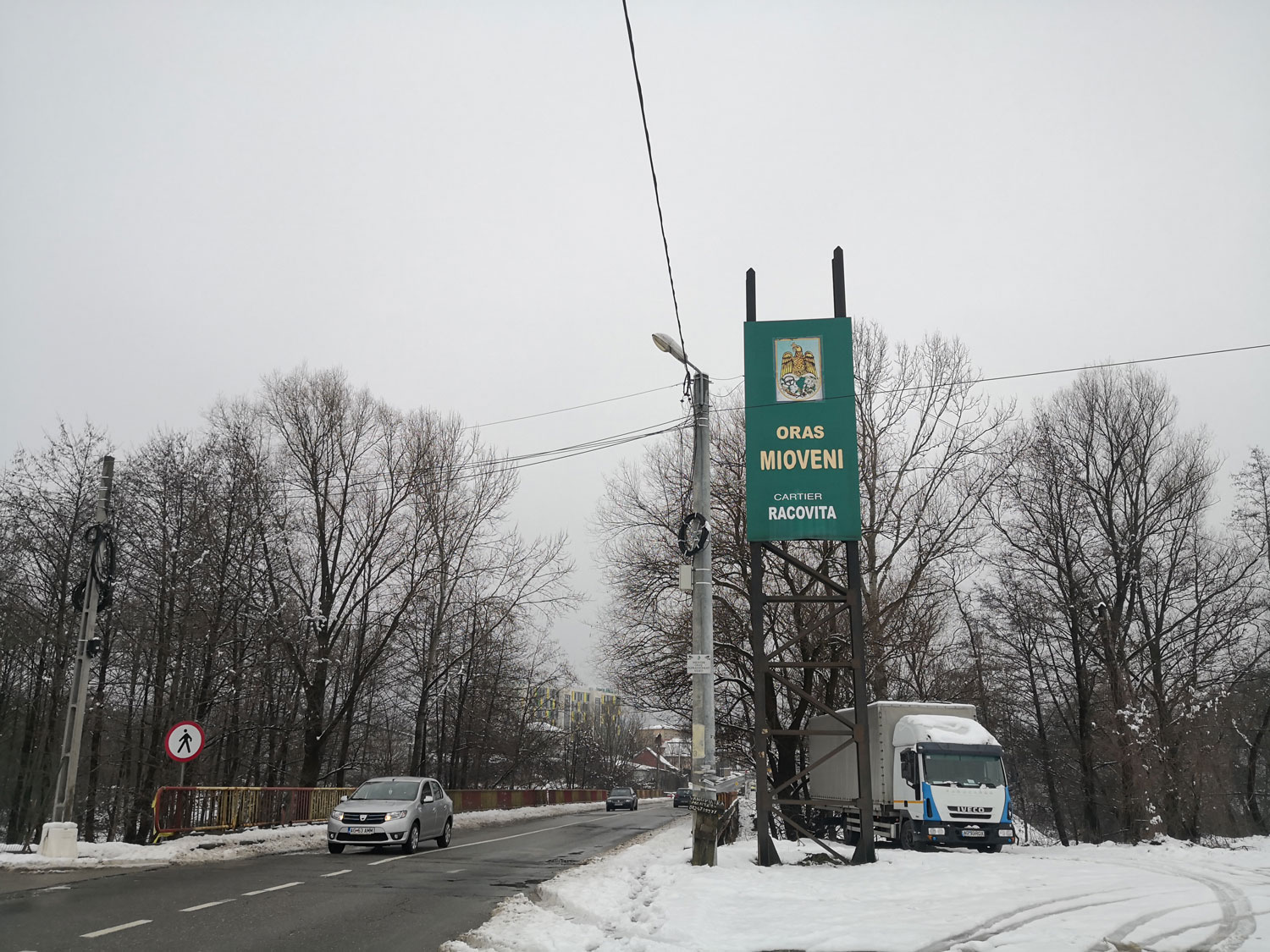 Nous voilà arrivés à Mioveni © Globe Reporters