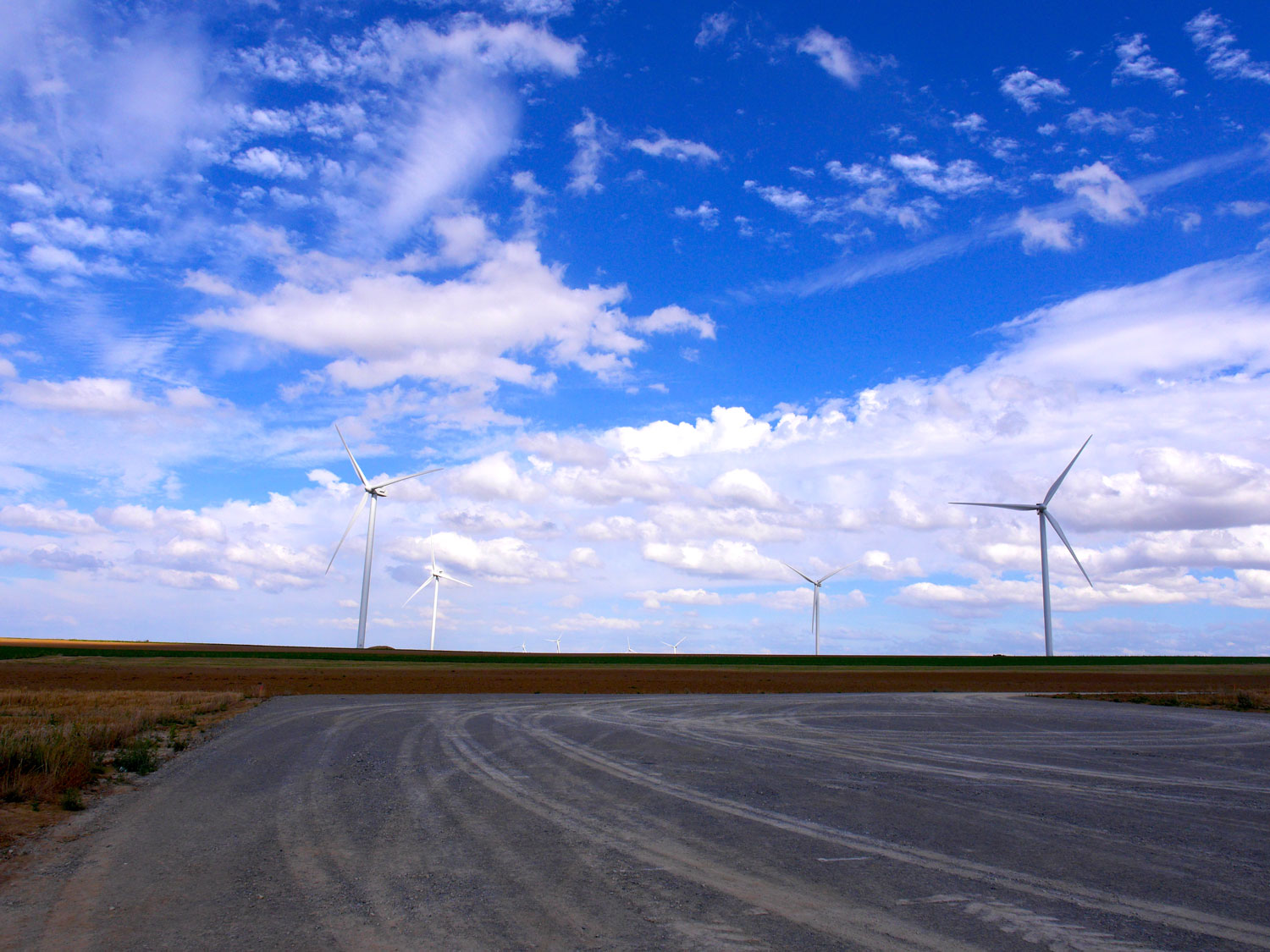 Les éoliennes du « chemin de la Milaine » à Boursies (62) dans la communauté d’agglomération du Cambraisis - crédit RT Global