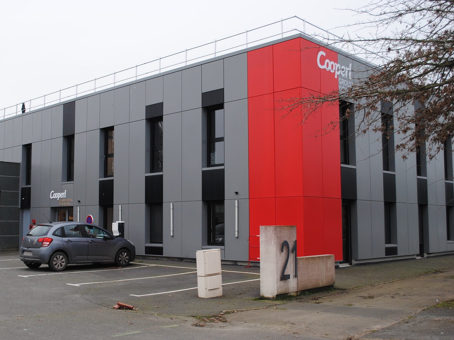 L’interview a eu lieu dans les bureaux du groupement d’éleveurs, l’un des nombreux bâtiments que possède la Cooperl, à Lamballe © Globe Reporters