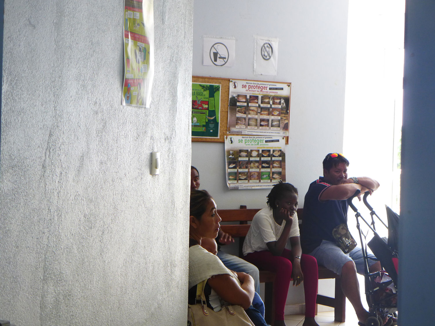 Salle d’attente du centre de santé de Maripasoula.