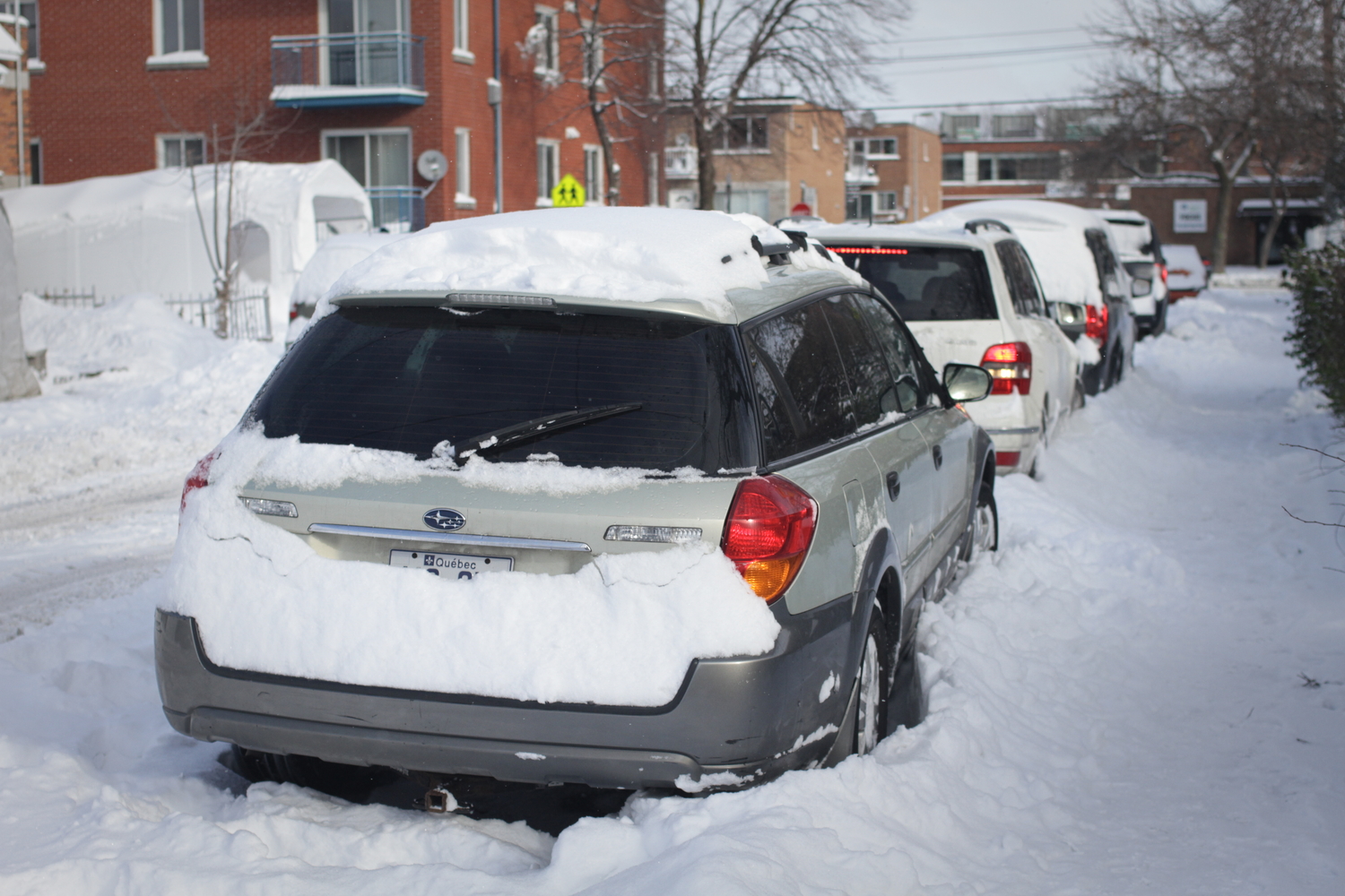 Une rue après la première tempête de neige de l’hiver 2019.