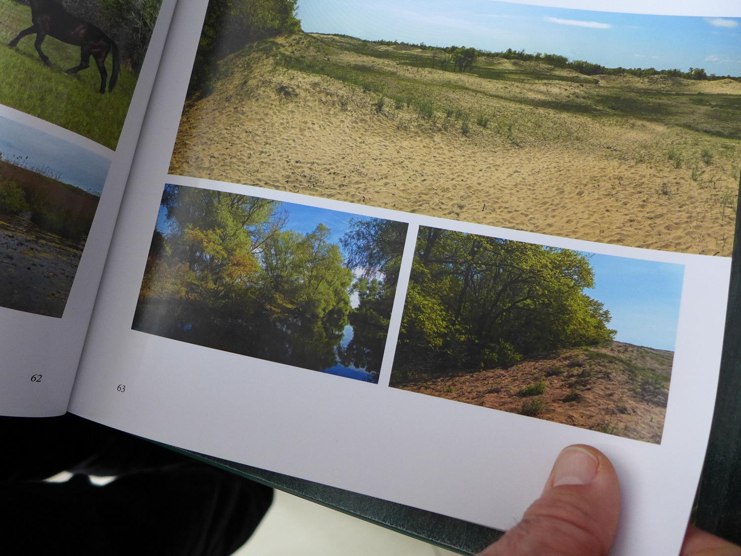 On y trouve notamment des photos des zones semi-désertiques du Delta !