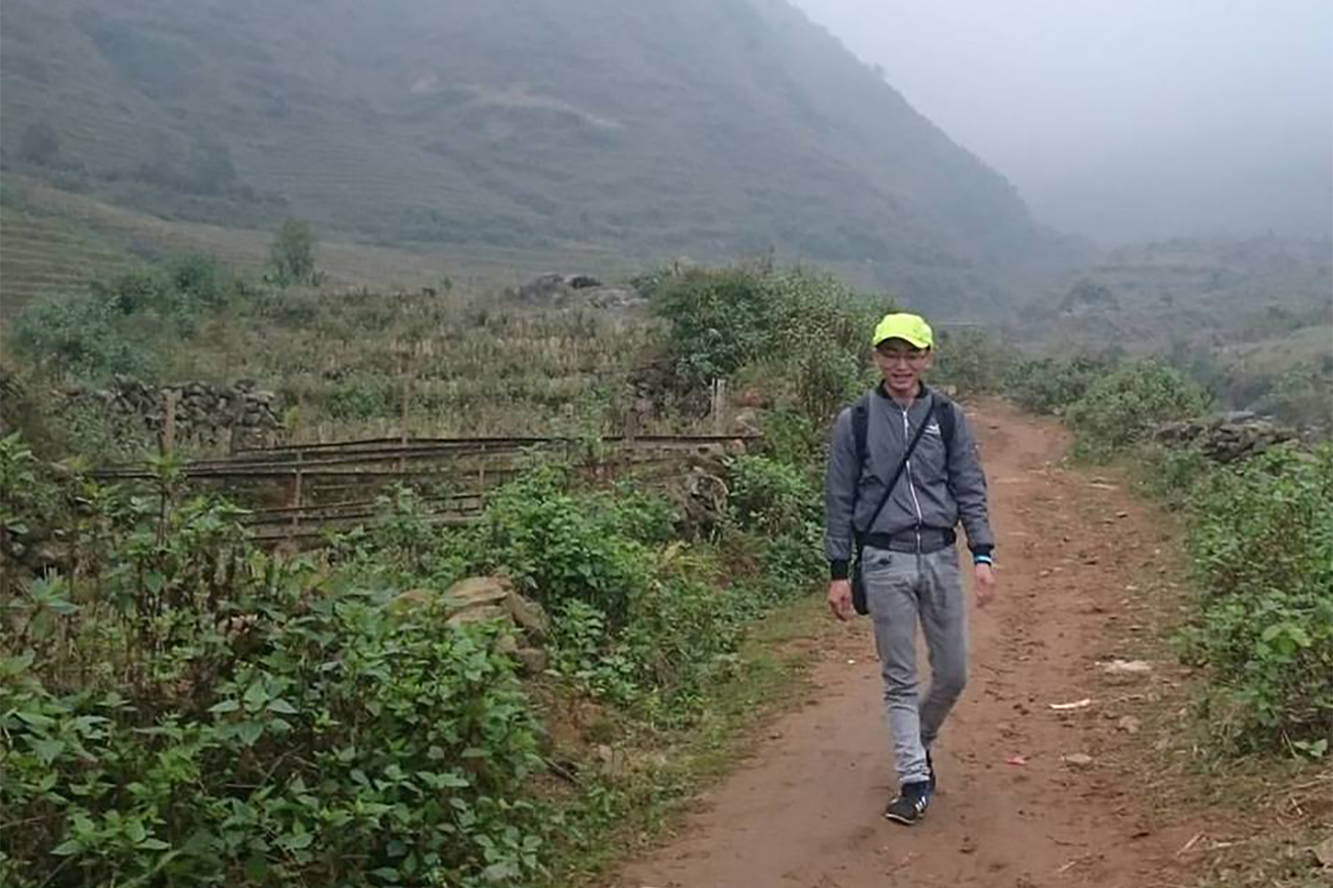 Tuam dans la campagne. Les Hmongs vivent plutôt dans les montagnes, au Nord du Vietnam.​