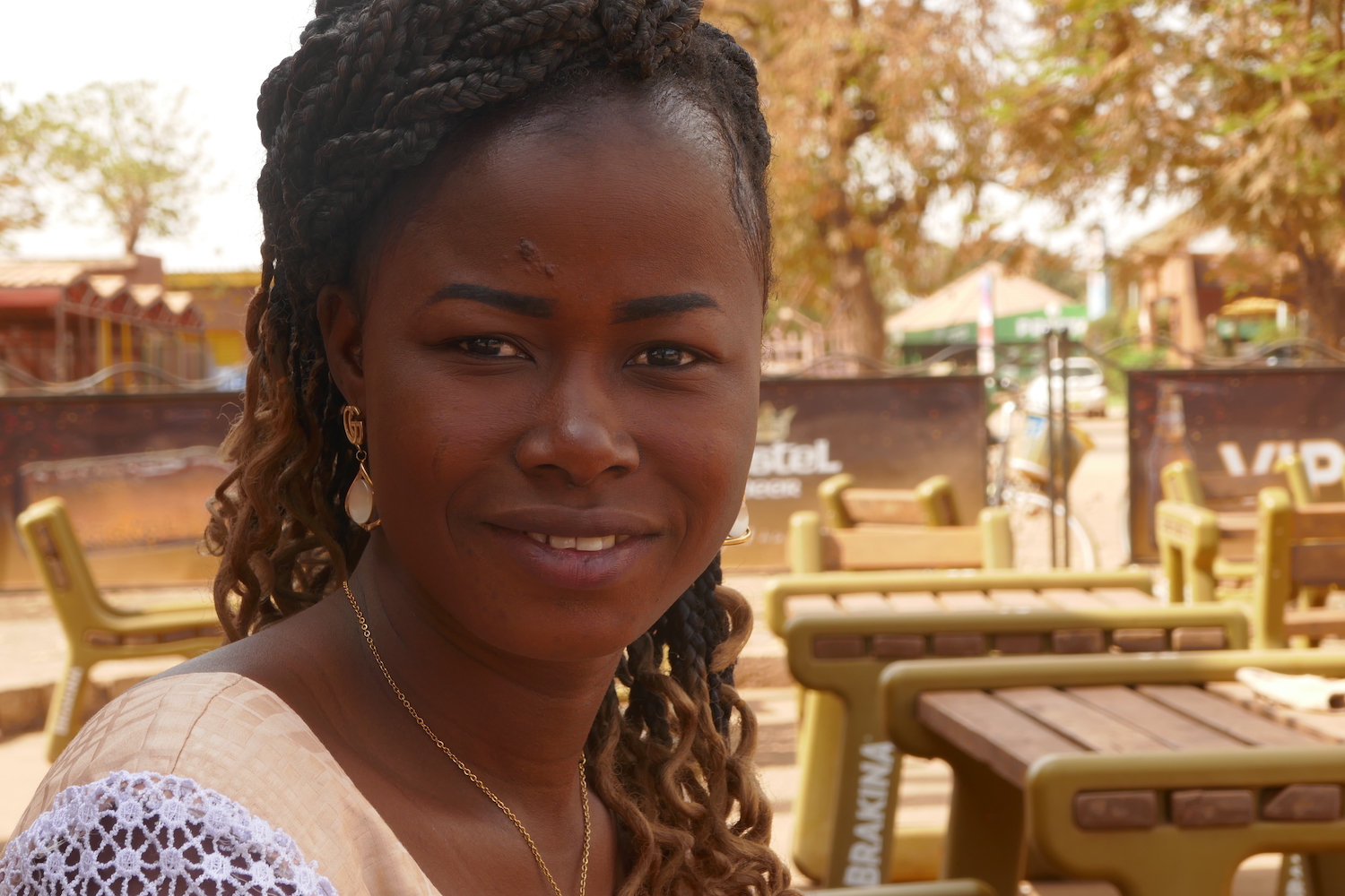 Portrait d’Alice NIKIEMA © Globe Reporters