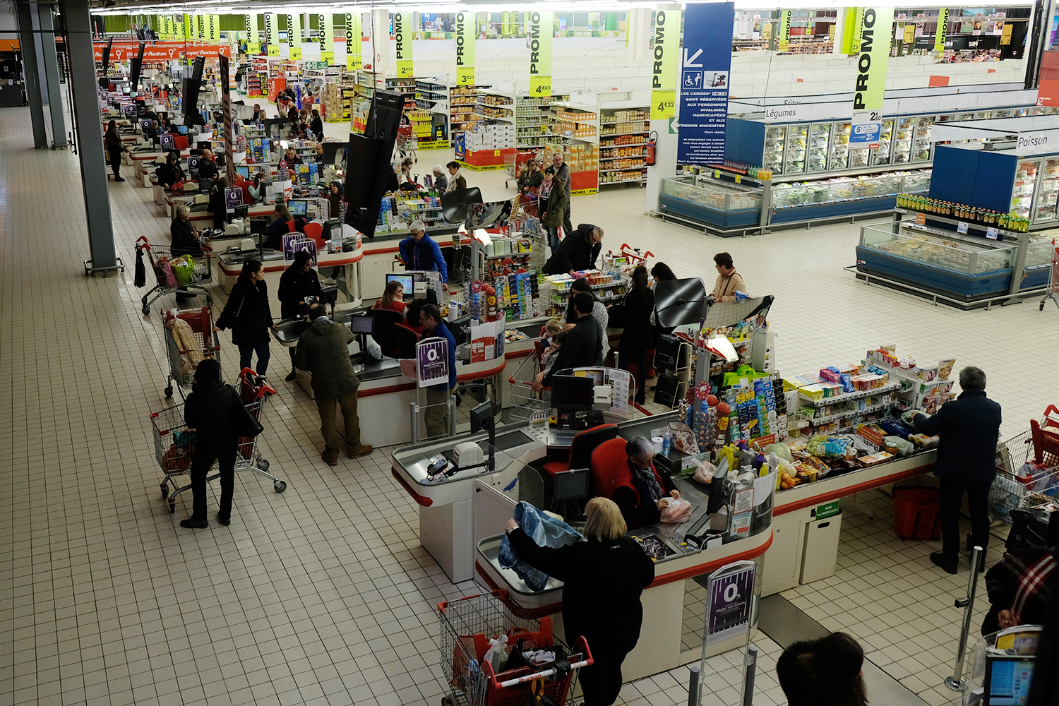 De 21 000 m2 à 17 000 m2, le magasin tente de s’adapter aux nouvelles exigences des consommateurs : moins grand, plus pratique et toujours moins cher.