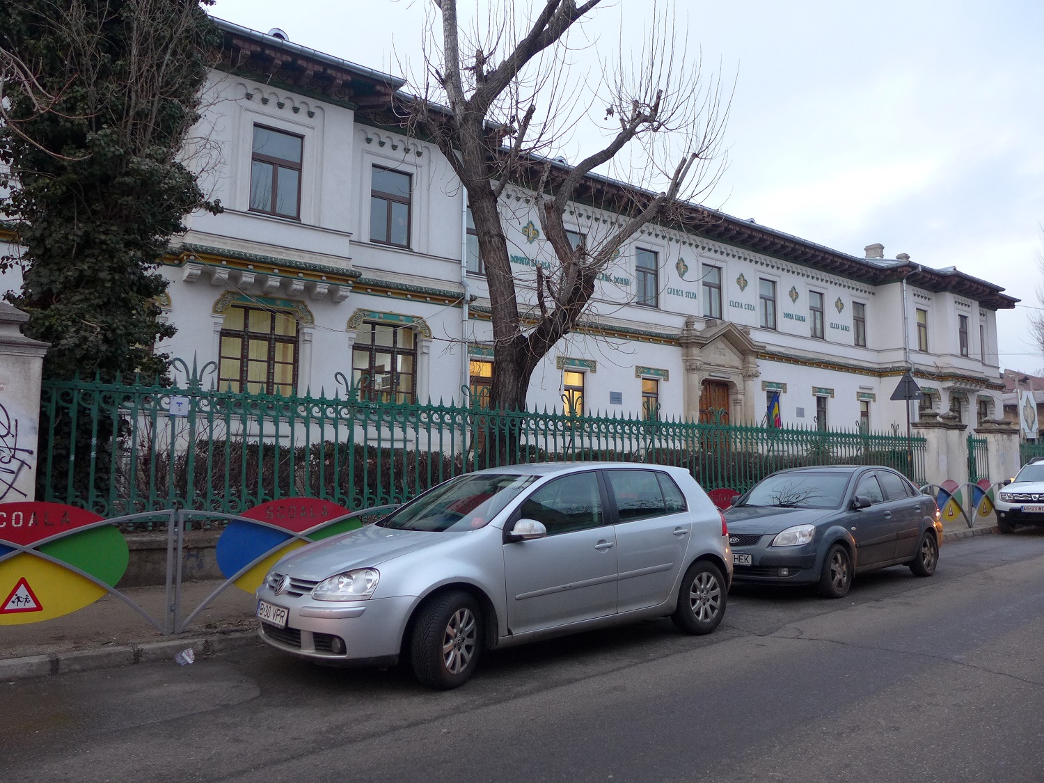 L’École centrale de Bucarest a été construite à la fin du XIXe siècle. C’est une école prestigieuse.