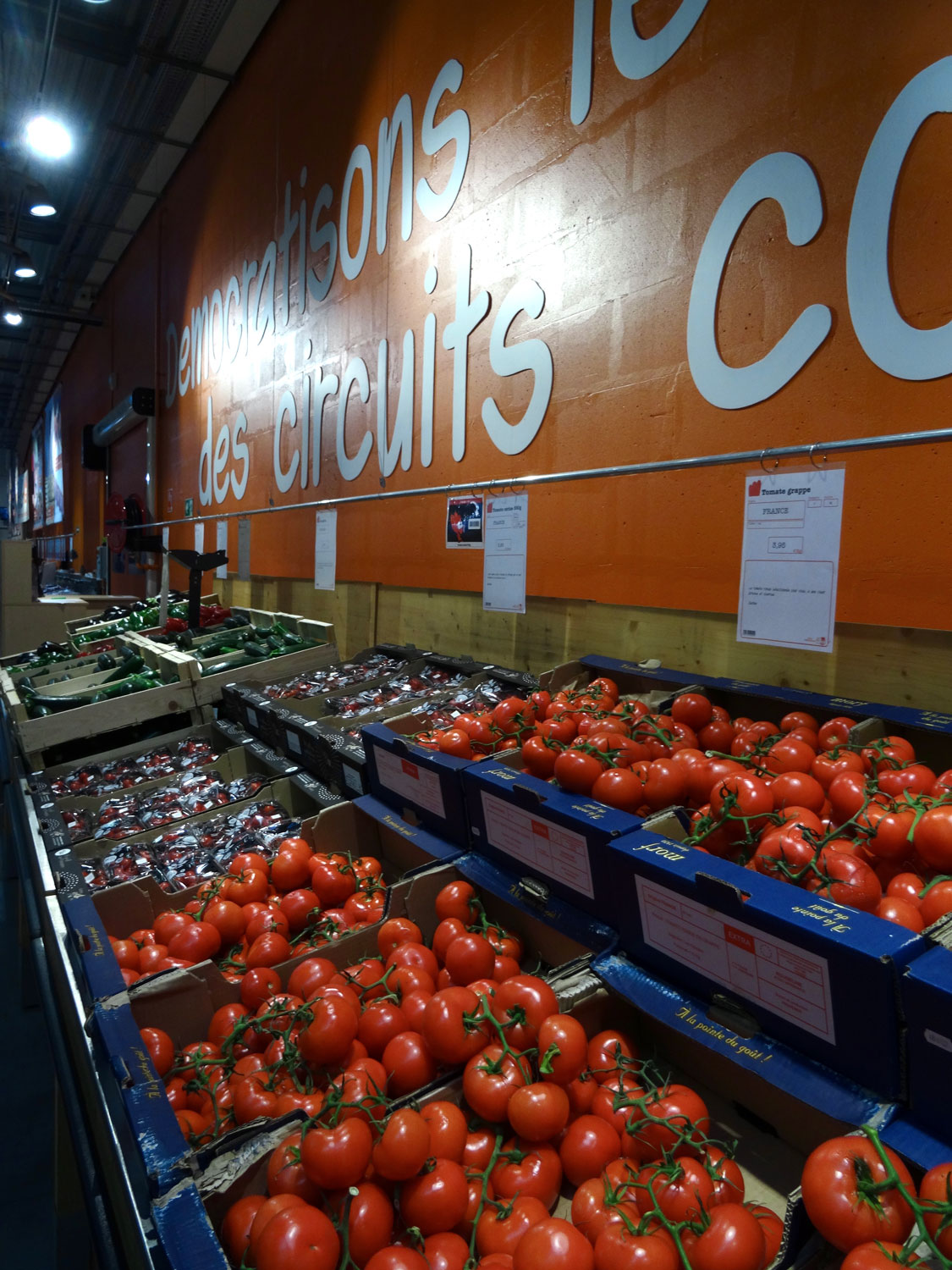 Le rayon légumes en libre-service, comme tous les rayons du magasin © Igor FRONTY