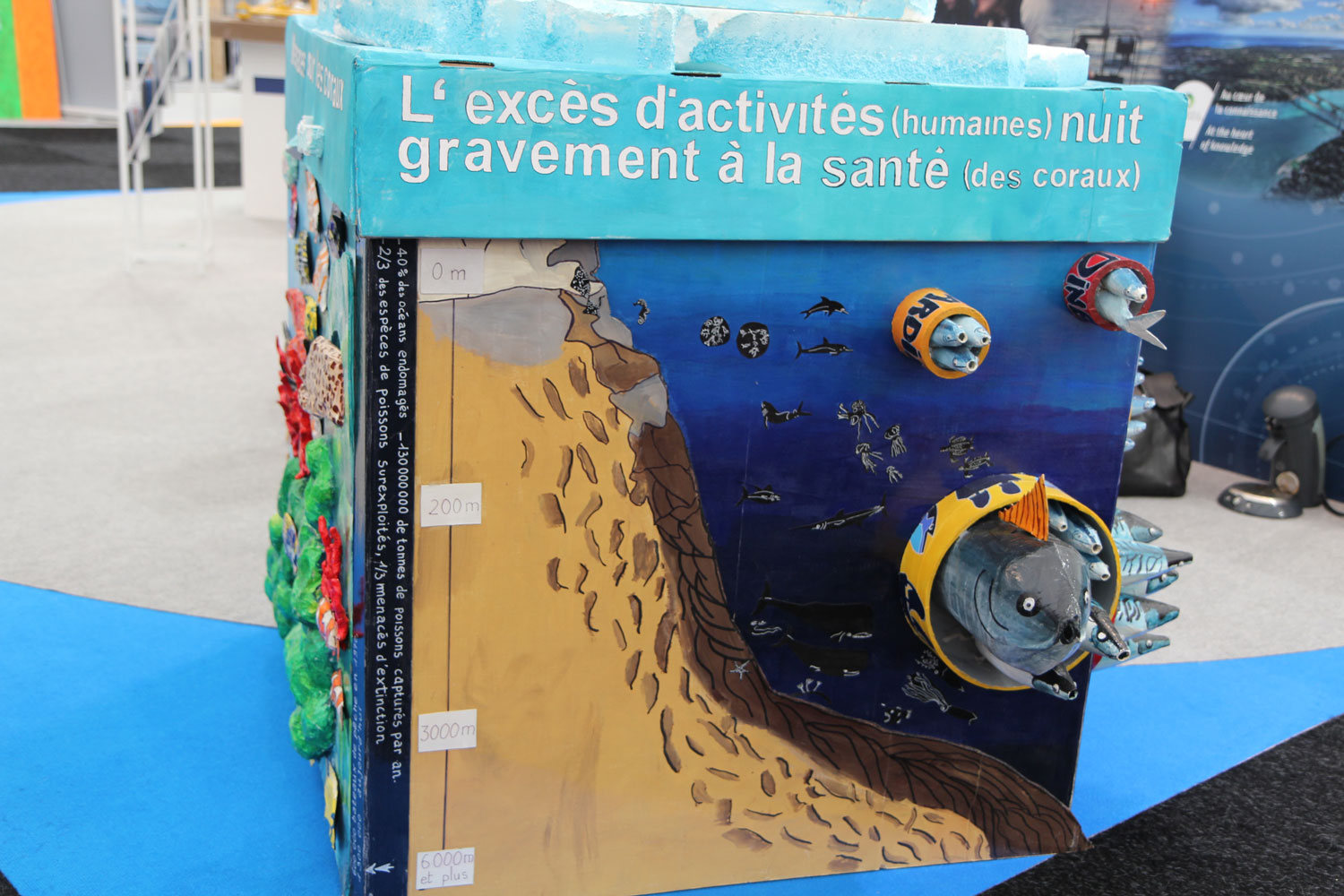 Espace Génération Climat de la COP 21 : un travail d’enfants réalisé à partir de déchets pour illustrer les conséquences du réchauffement climatique