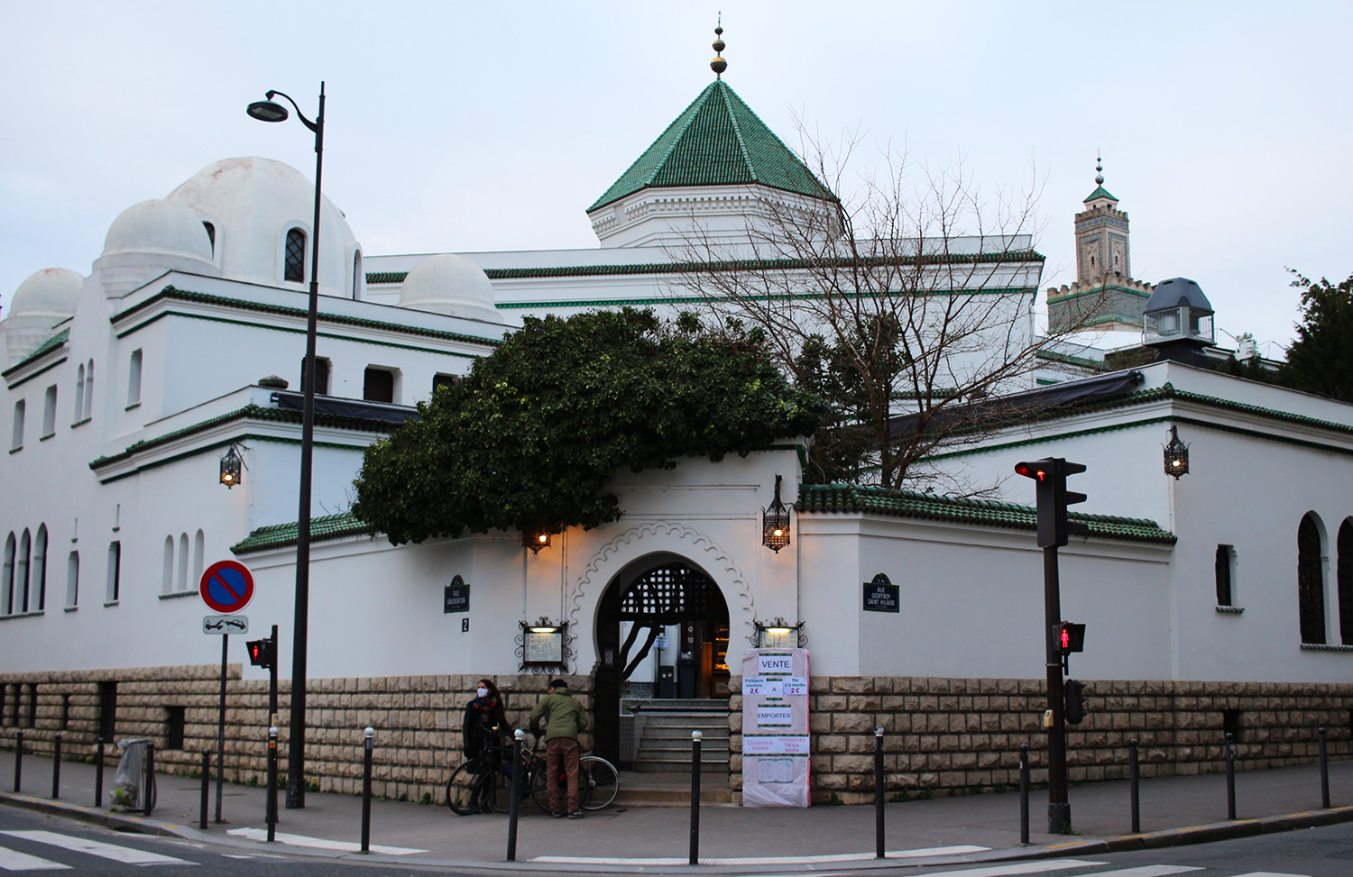 La Grande Mosquée d’un lieu de culte construit par l’État français pour rendre hommage aux soldats morts pour la France après la Première guerre mondiale. Sa construction s’est achevée en 1926. Il s’agit de la plus ancienne mosquée de France © Globe Reporters