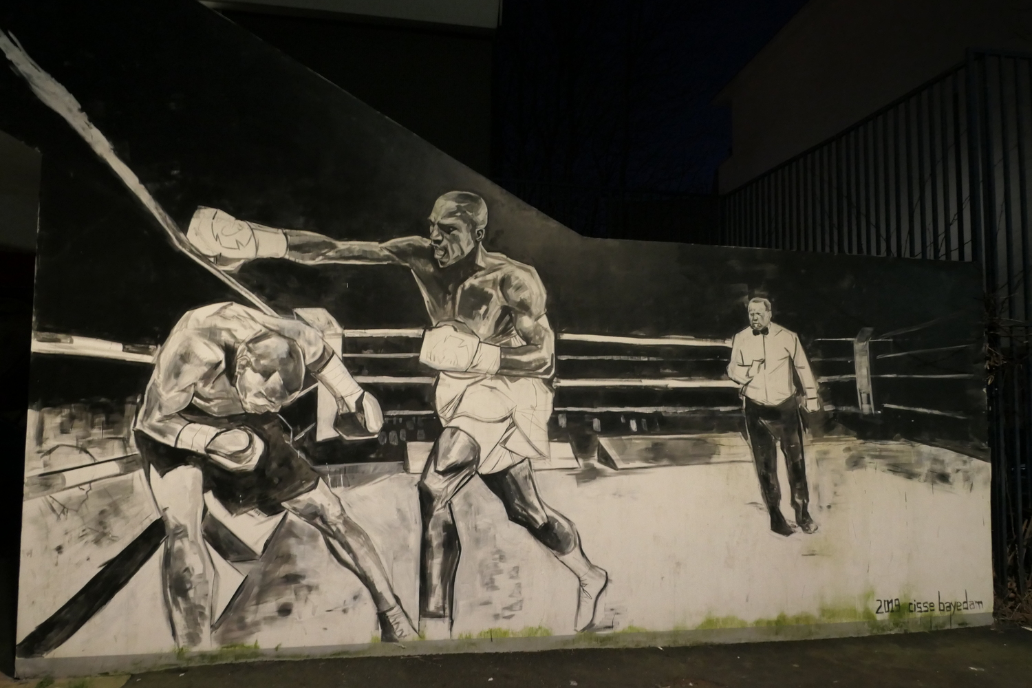 Les CM1-CM2 de l’école Alquier Debrousse dans le 20ème arrondissement de Paris ont choisi de travailler sur la boxe © Globe Reporters