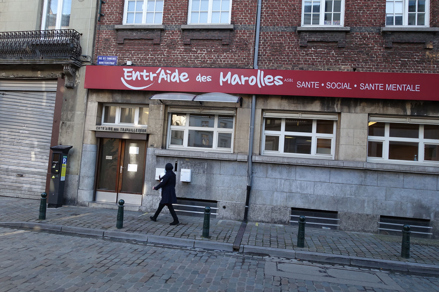 La rue des tanneurs est dans le quartier des Marolles, un quartier populaire du centre-ville de Bruxelles © Globe Reporters