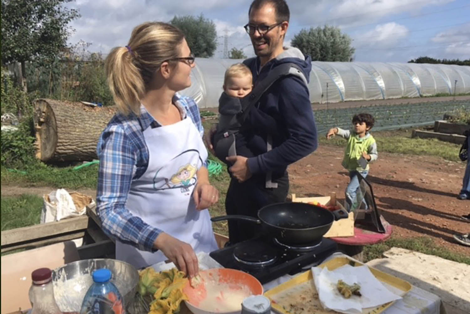 Pour bien manger, Dominique est formelle : il faut manger local, bio si possible, et se relier aux agriculteurs de son territoire ! © Globe Reporters