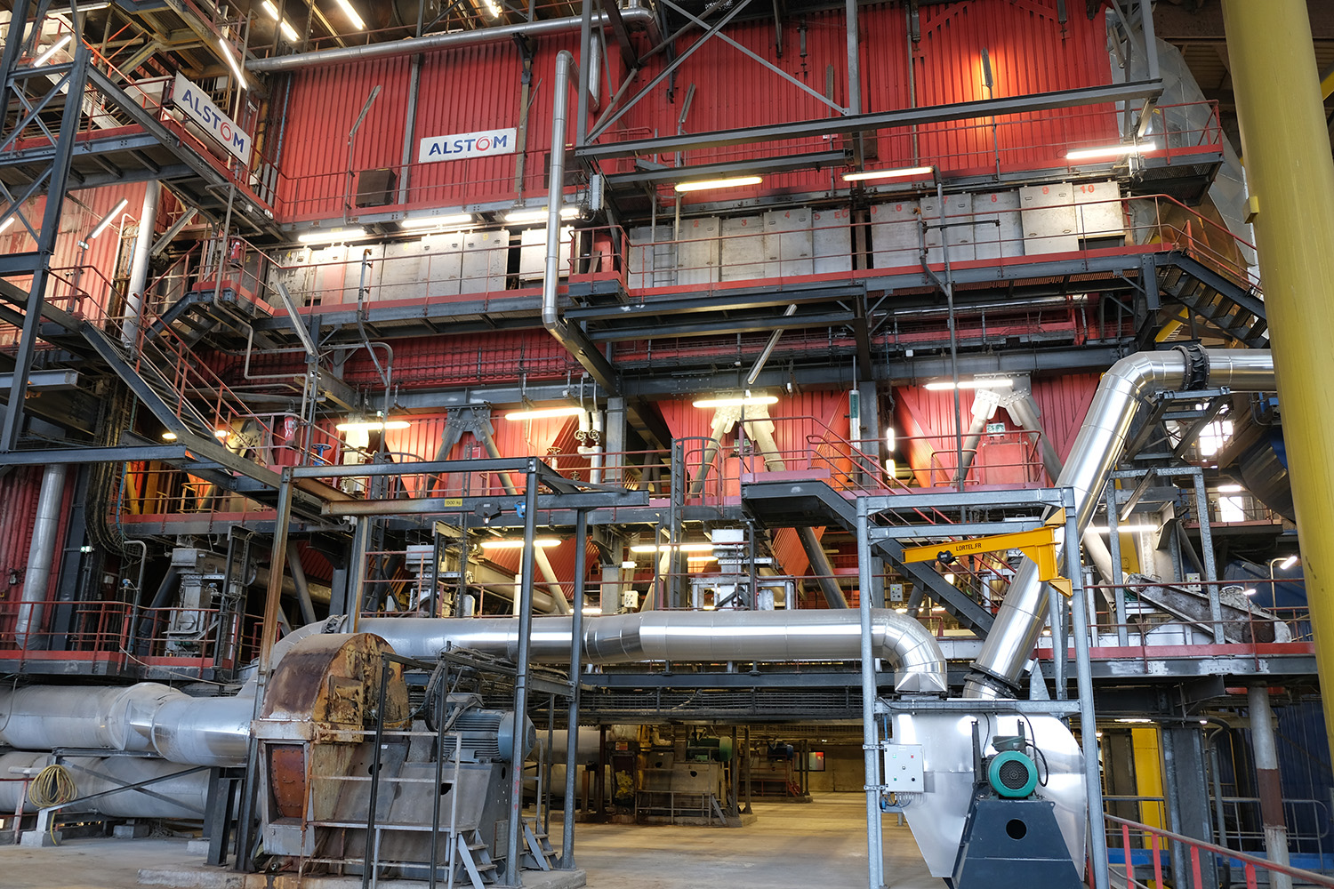 La zone de production d’énergie de l’usine © Globe Reporters