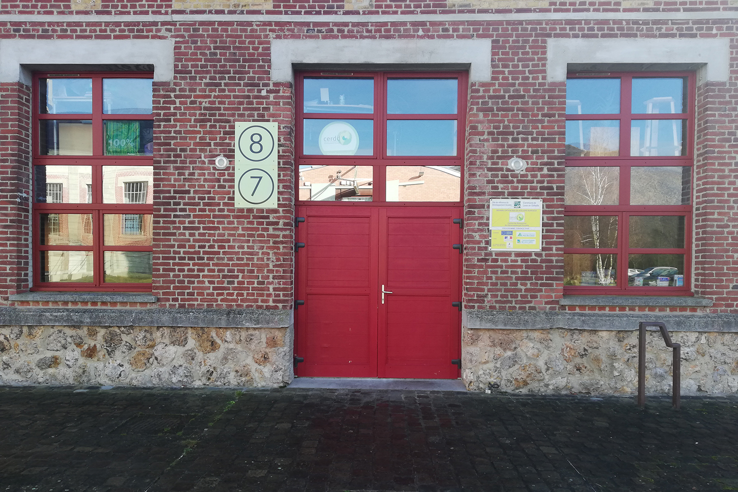 Le CERDD se trouve dans le bâtiment qui abritait autrefois la salle des machines de la mine. 