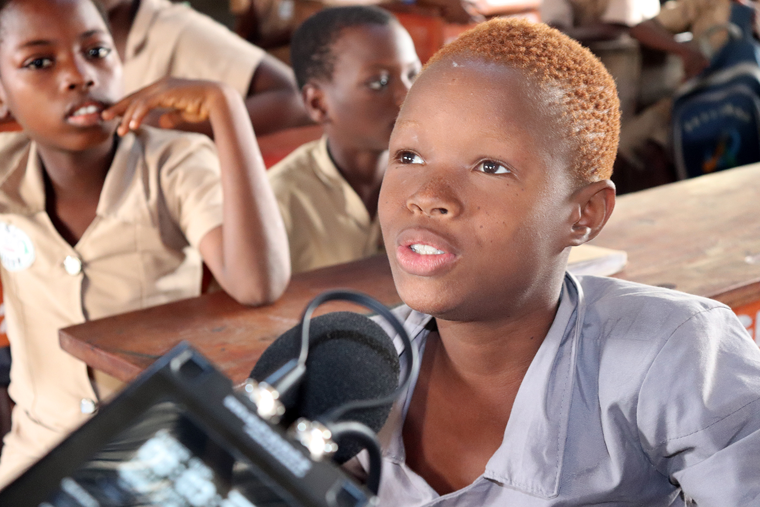 Romarique AKAKO nous explique comment se passe une de ses journées au collège Zogbo. 