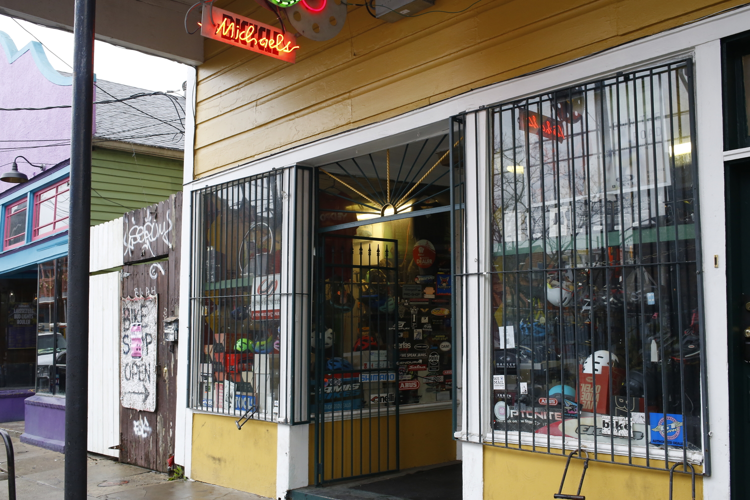 L’entrée du magasin de vélo de Michael © Globe Reporters