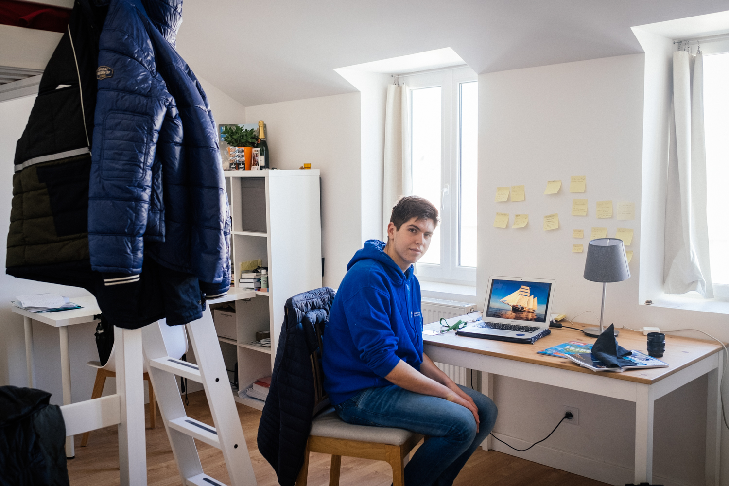 Thomas LESAGE vit dans une chambre d’étudiant à Reims depuis septembre 2021 pour faire ses études © Globe Reporters