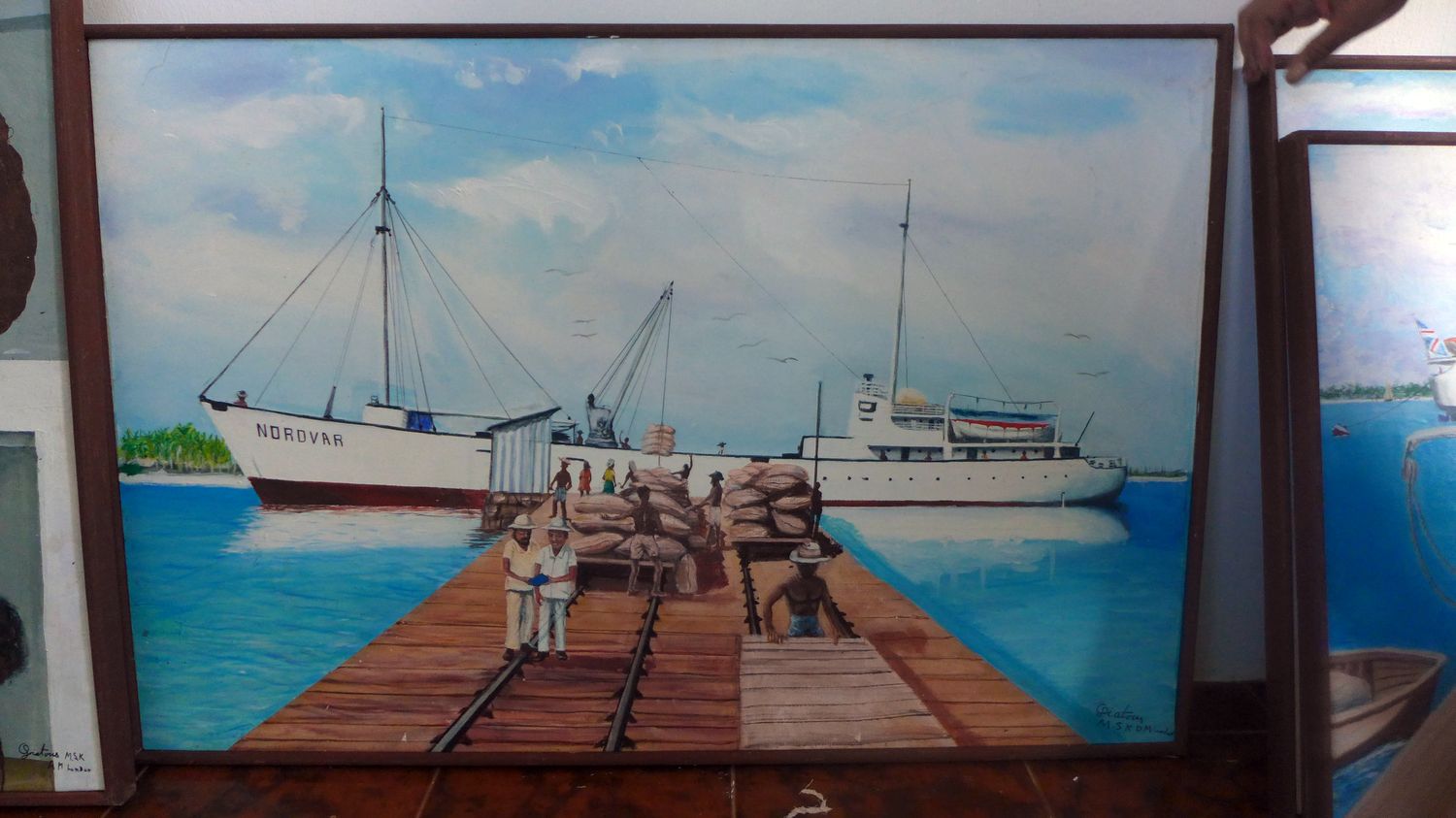 Le Nordvar fut le dernier bateau envoyé sur les îles afin de déplacer les populations vers Maurice et les Seychelles. Il a transporté les derniers habitants de l’archipel. Ils n’allaient jamais plus pouvoir y retourner. La déportation des Chagossiens a eu lieu entre 1967 et 1973.