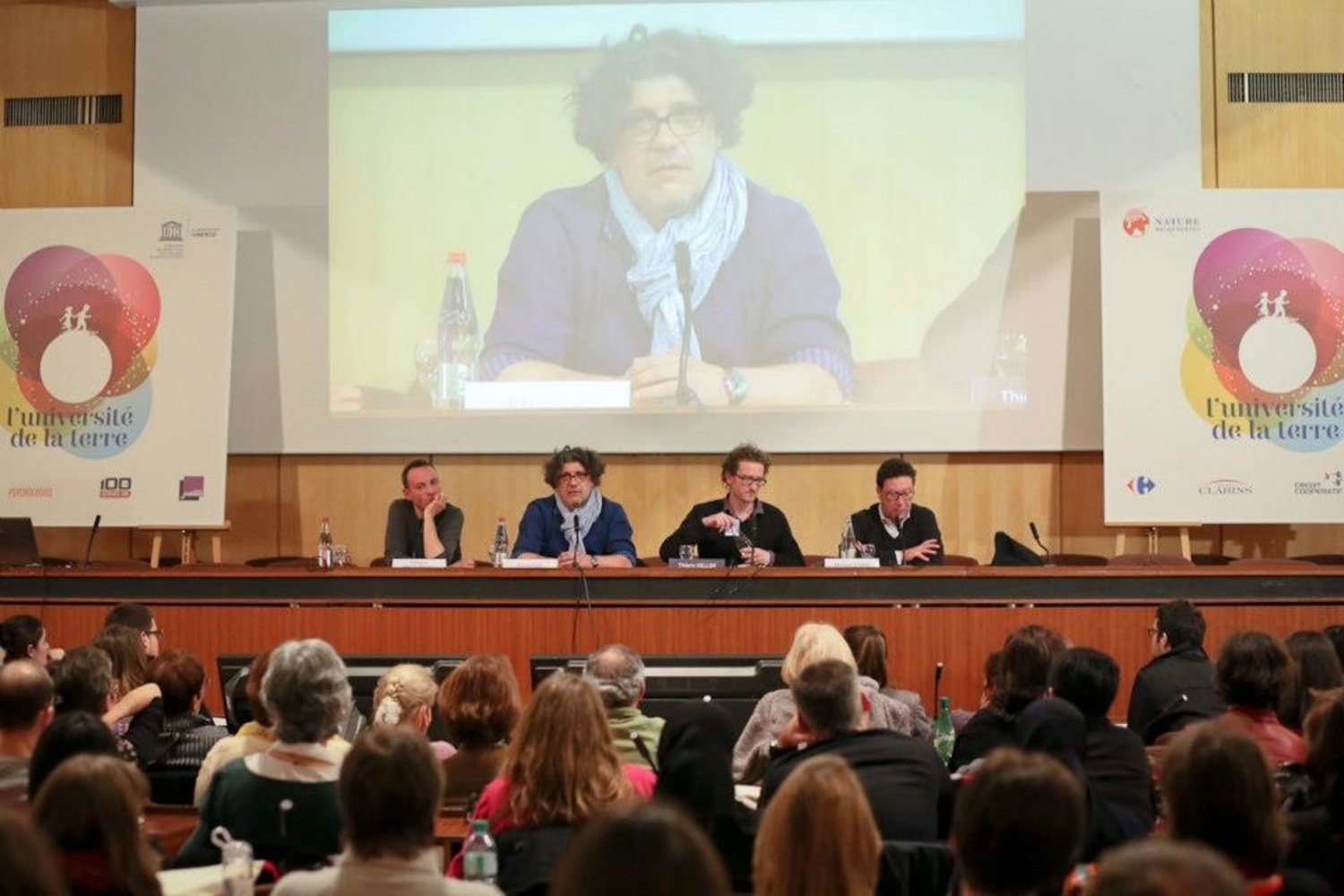 07.Michäel Stora participe à la conférence sur « Le pouvoir de l’image dans l’évolution des consciences », avec François Bégaudeau, écrivain, David Ken, photographe, président de l’association LOL Project, et Thierry Keller, Rédacteur en chef d’Usbek & Rica. 