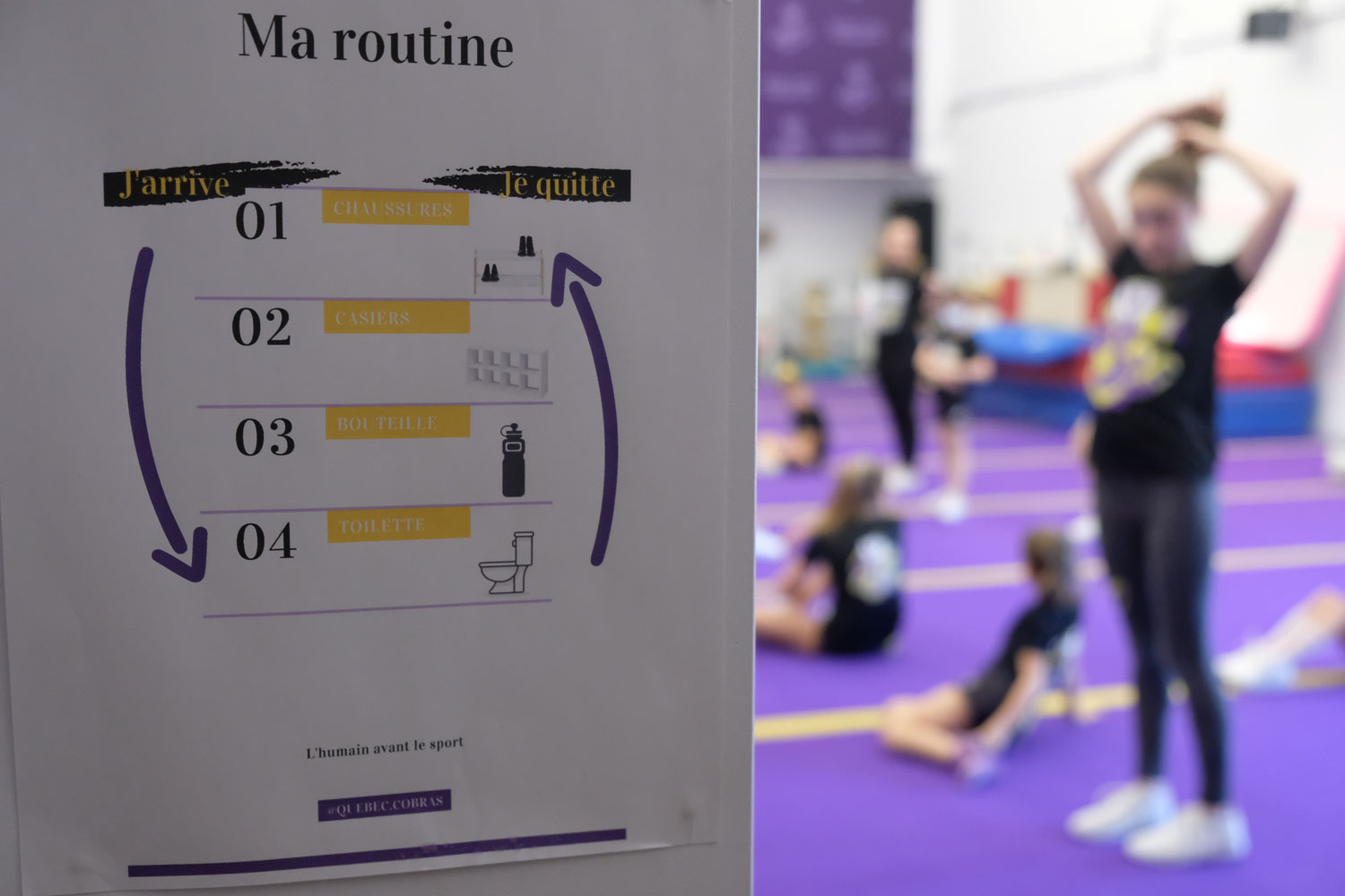 Le cheerleading impose une routine rigoureuse. Écoutez Léa en parler dans son interview © Globe Reporters