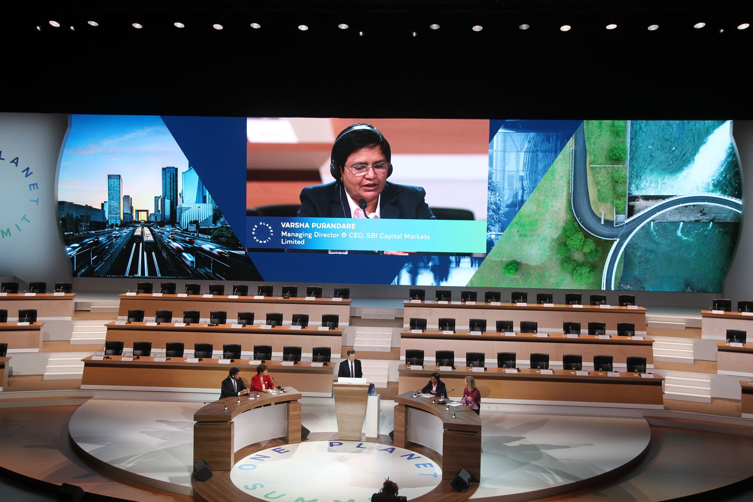 07 : Débat dans le grand auditorium