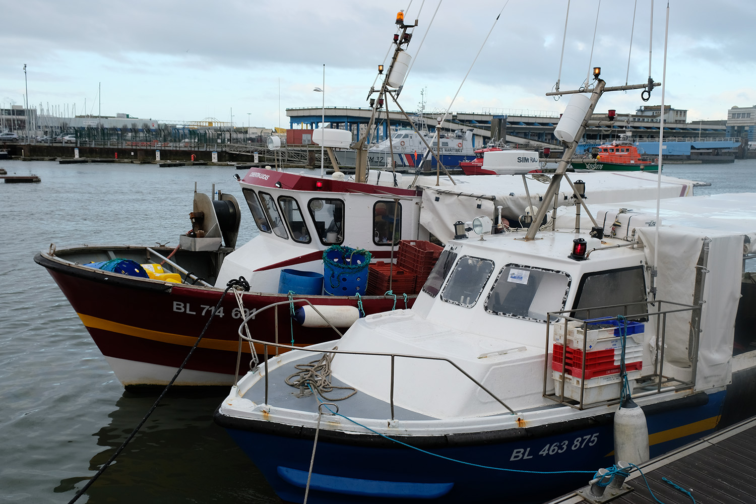 Notre envoyée spéciale termine sa visite sur le port, avant de reprendre la route. Le bruit des mouettes, l’air iodé et la brise fraiche : voilà qui ravigote avant de reprendre la route. © Globe Reporters