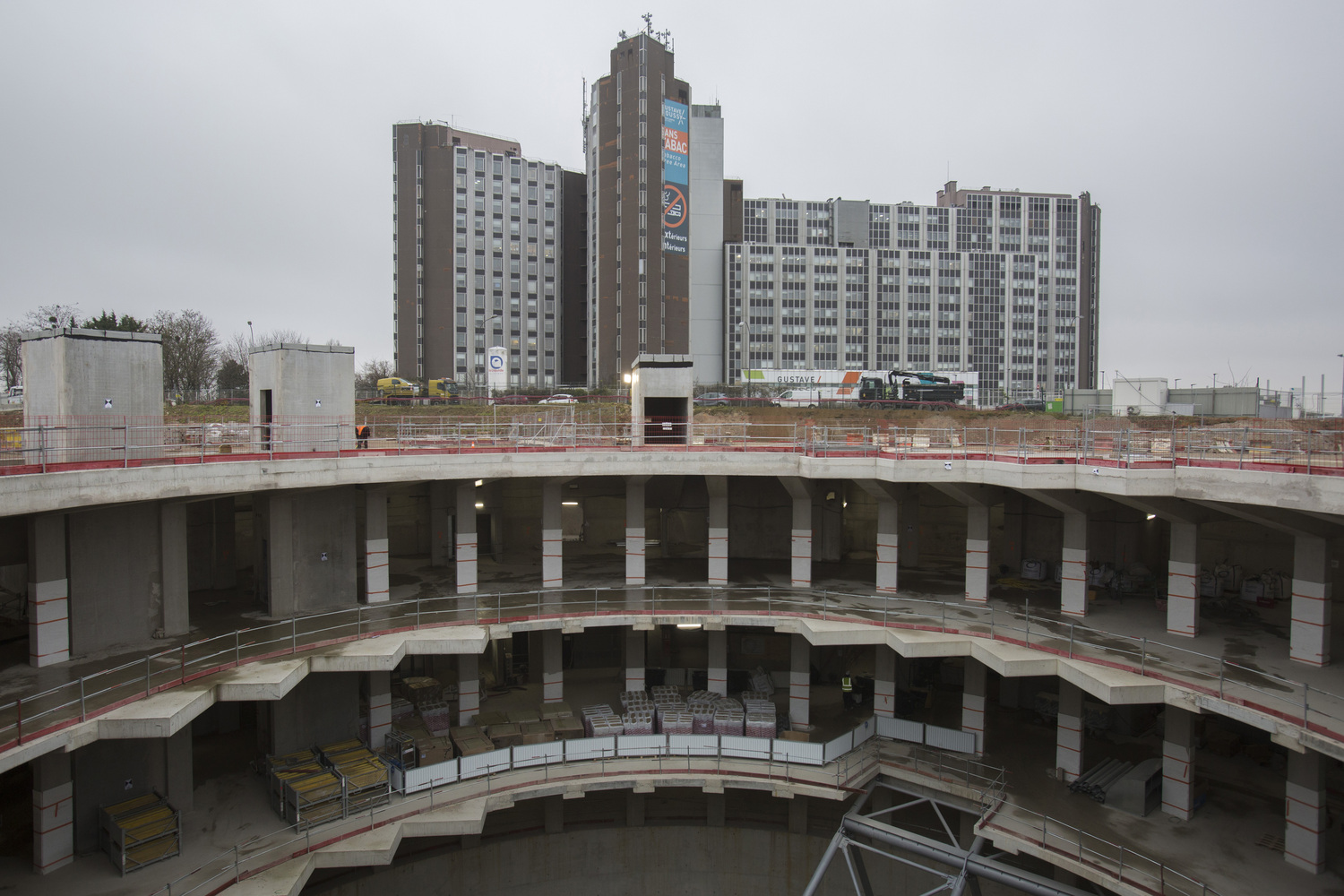 La Société du Grand Paris réalise ses propres photos qu’elle transmet ensuite aux journalistes. Océane en demande quelques-unes comme elle n’a pas l’occasion de visiter les chantiers des nouvelles lignes de métro © Société du Grand Paris / David Delaporte