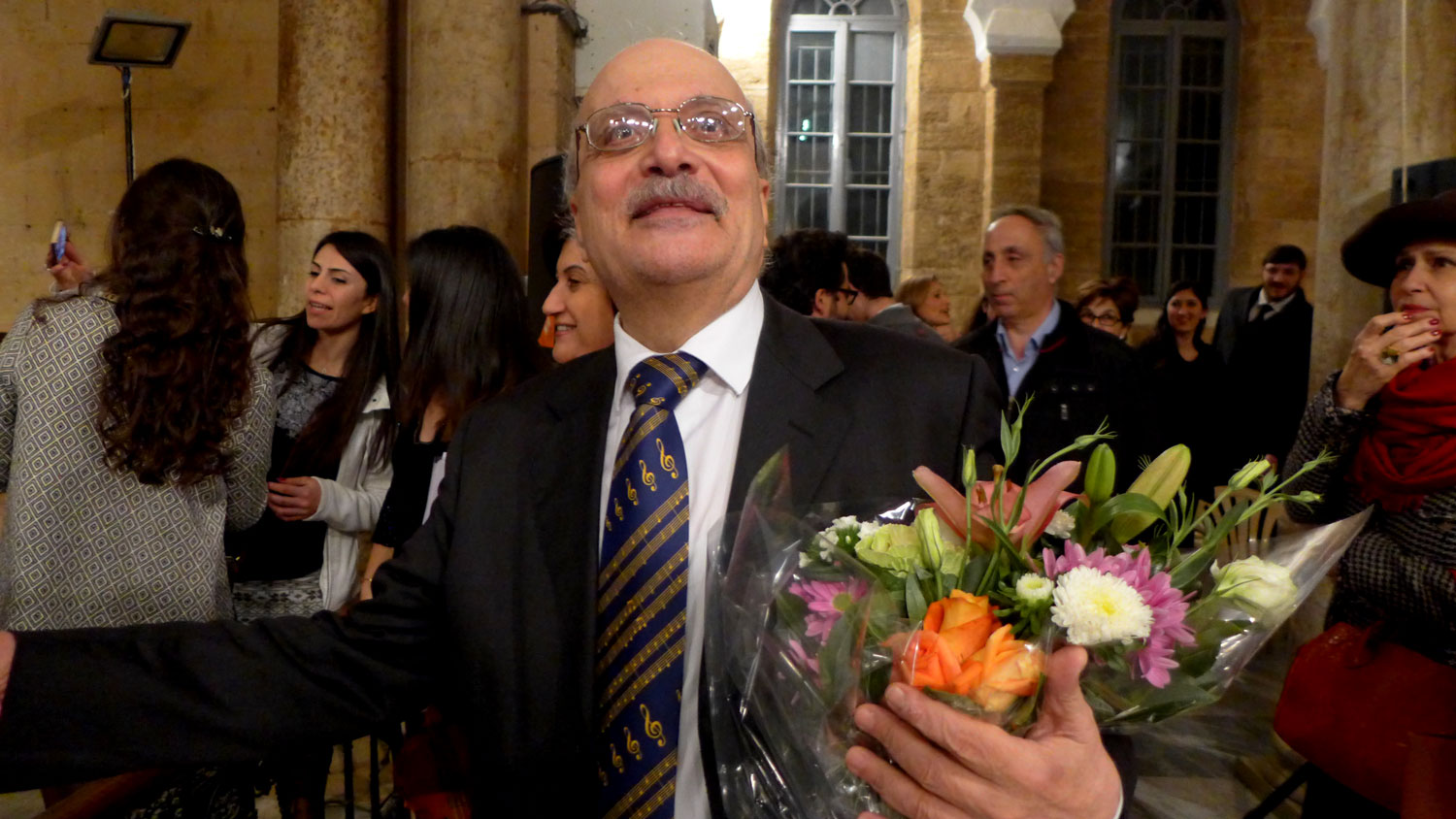 Paul René Safa après le concert. Même sa cravate traduit sa passion pour la musique. 