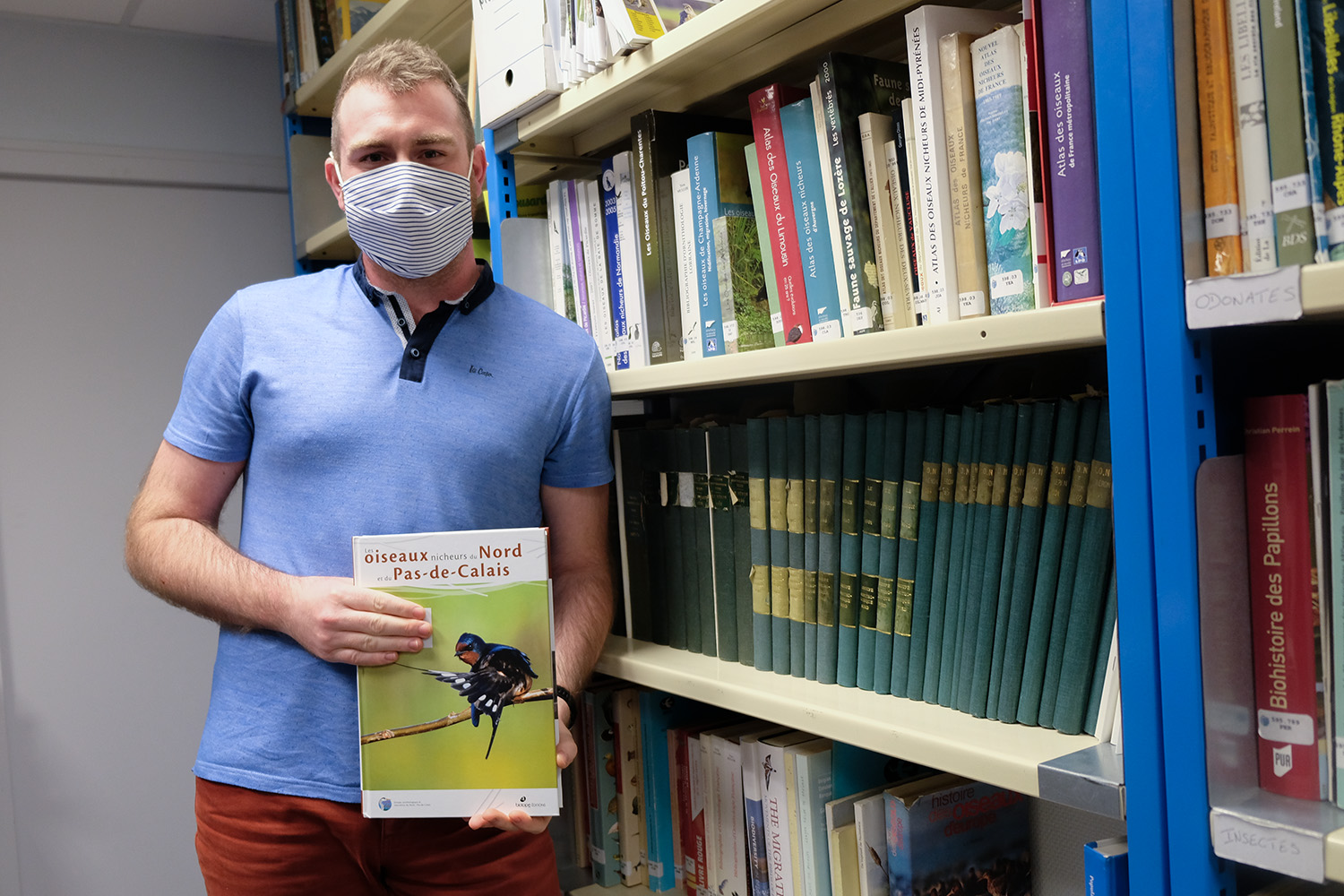 Robin en sort un livre, édité par le GON, référençant les oiseaux nicheurs de la région © Globe Reporters