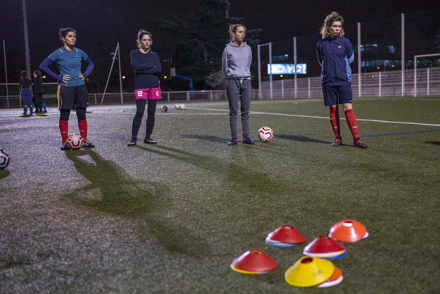 Les entraînements ont lieu chaque semaine au Paris FC Arc-en-Ciel © Globe Reporters