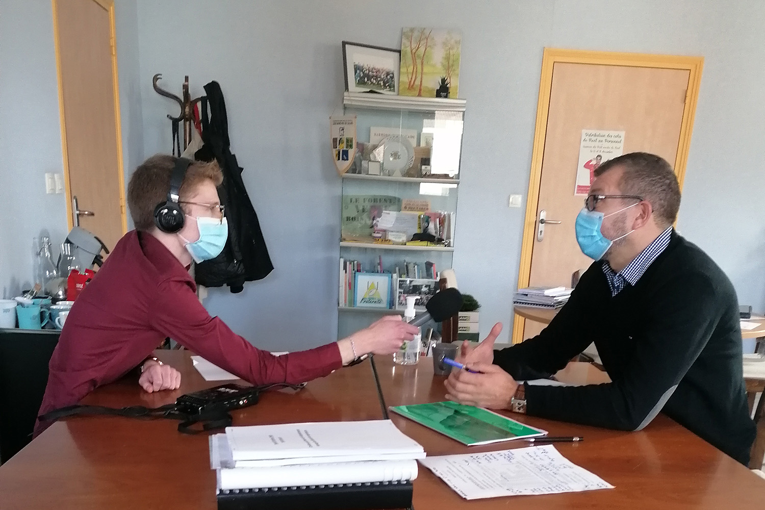 Romaric CAYET, étudiant à l’ESJ Lille et parrain de la rédaction,dirige l’interview © Globe Reporters