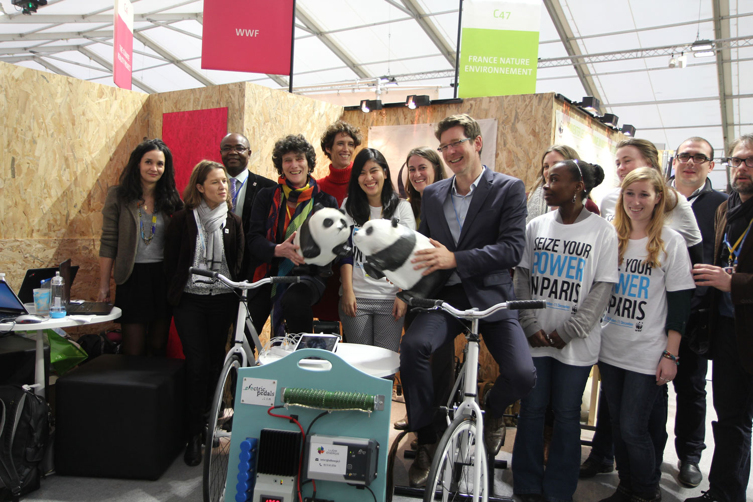 L’équipe du WWF présente à la COP 21 autour d’ Isabelle Autissier et Pascal Canfin 