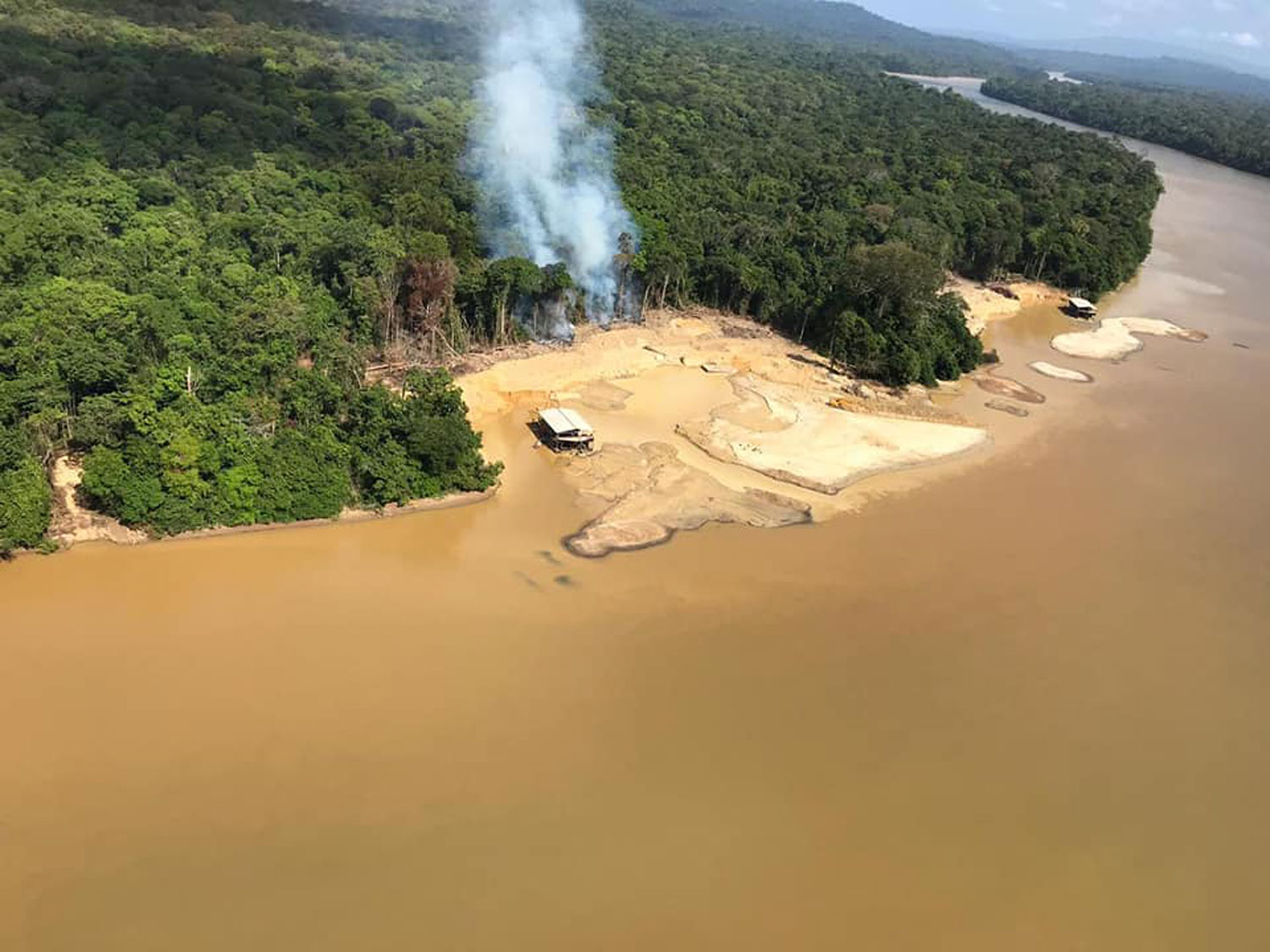 Autre site d’orpaillage illégal – crédit WWF