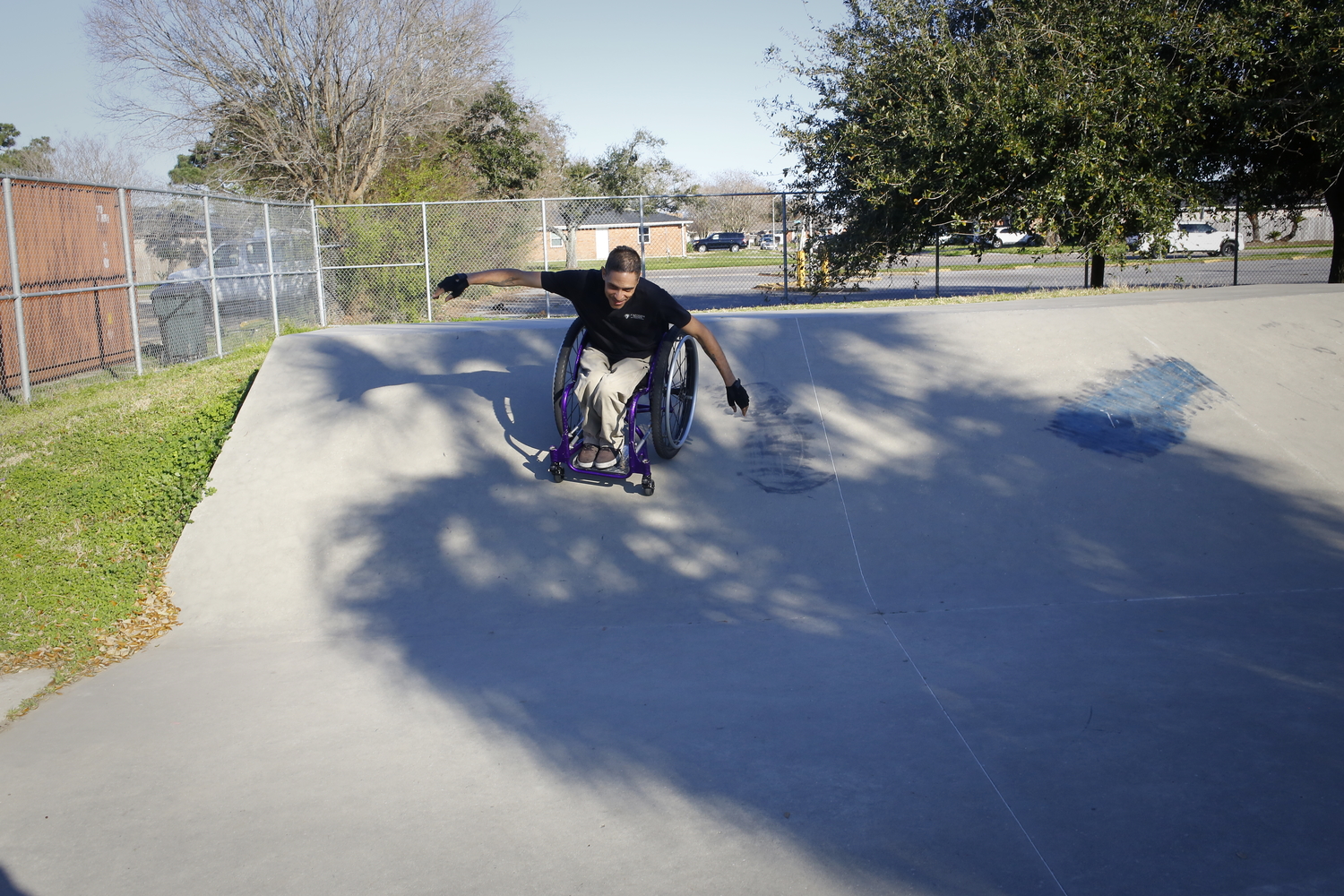 Tony glisse sur la rampe © Globe Reporters