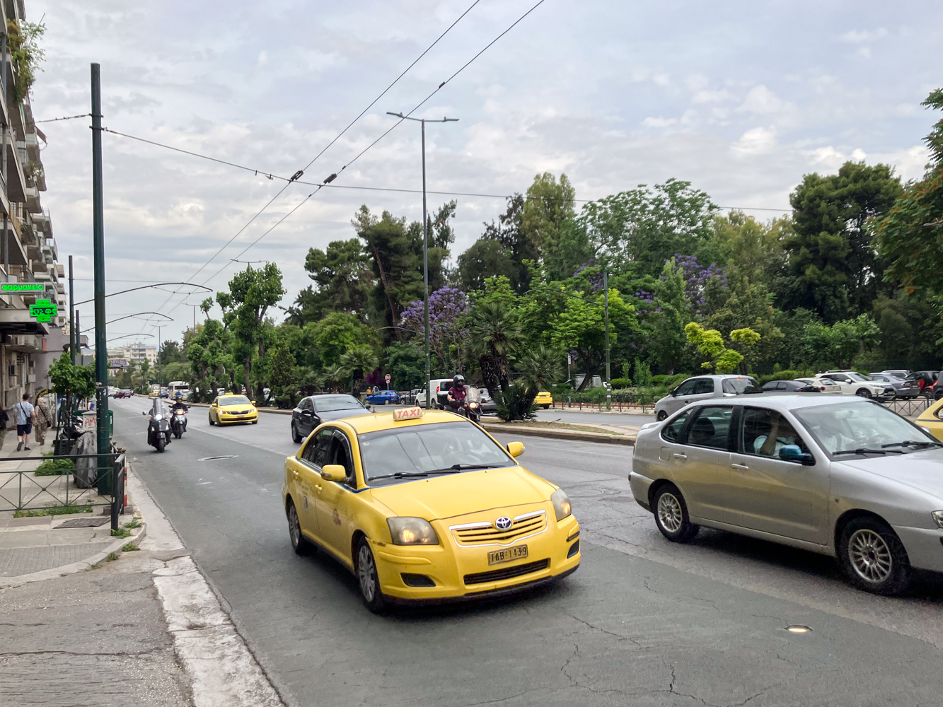 Sur l’avenue athénienne d’Alexandras, non loin du lieu de l’interview © Globe Reporters