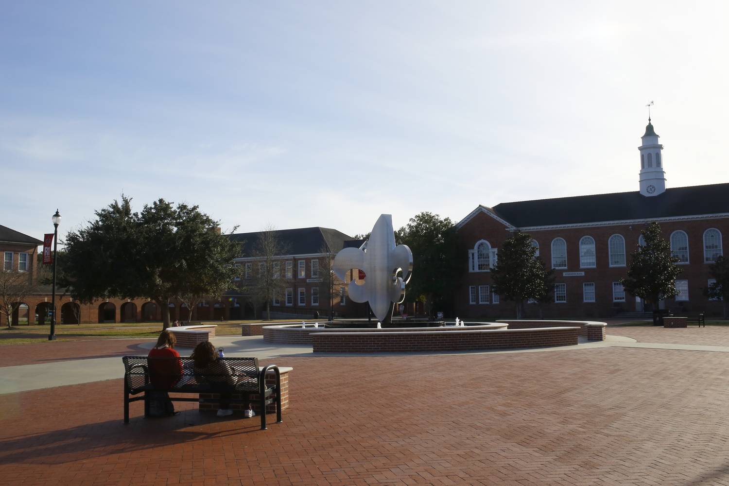 Place centrale de l’University of Louisiane à Lafayette © Globe Reporters