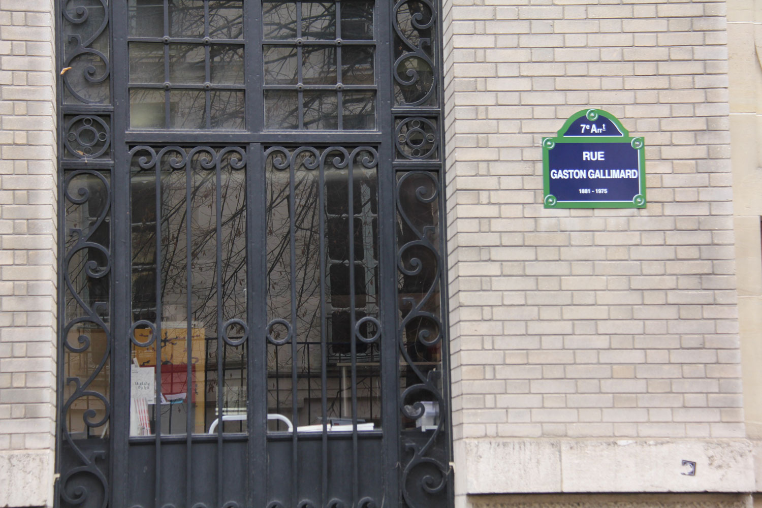 L’entrée principale des Éditions Gallimard © Globe Reporters