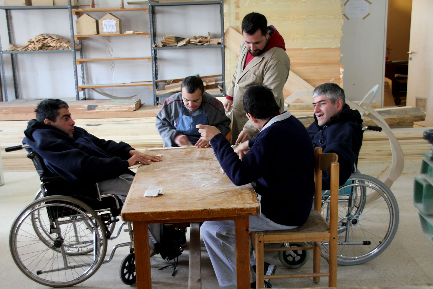 L’atelier des plus âgés avec les 2 fils du docteur Moussa