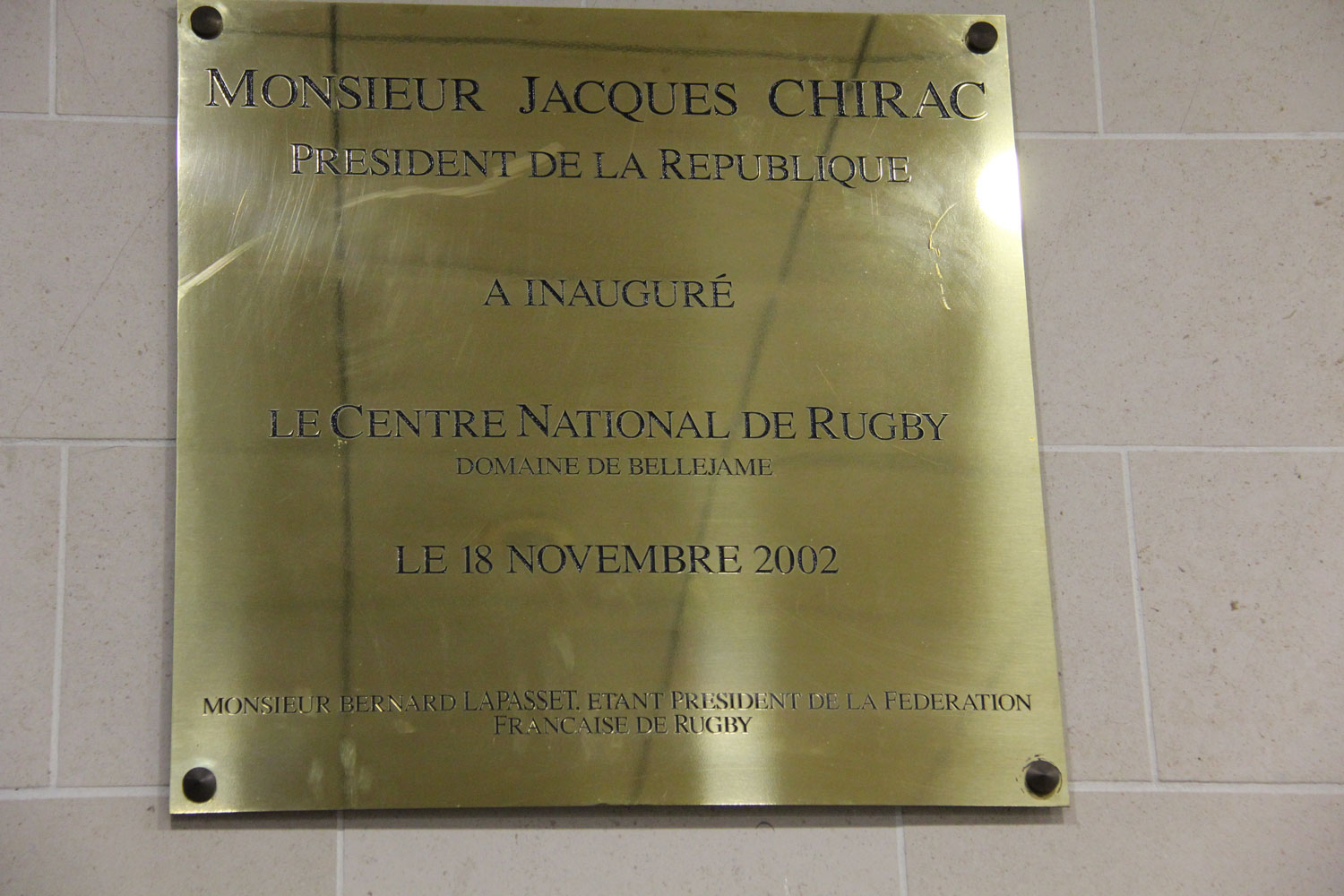 Le centre d’entrainement de Marcoussis a été inauguré par le président Jacques Chirac en 2008 avec Bernard LAPASSET qui était alors, président de la Fédération française de Rugby (FFR) © Globe Reporters