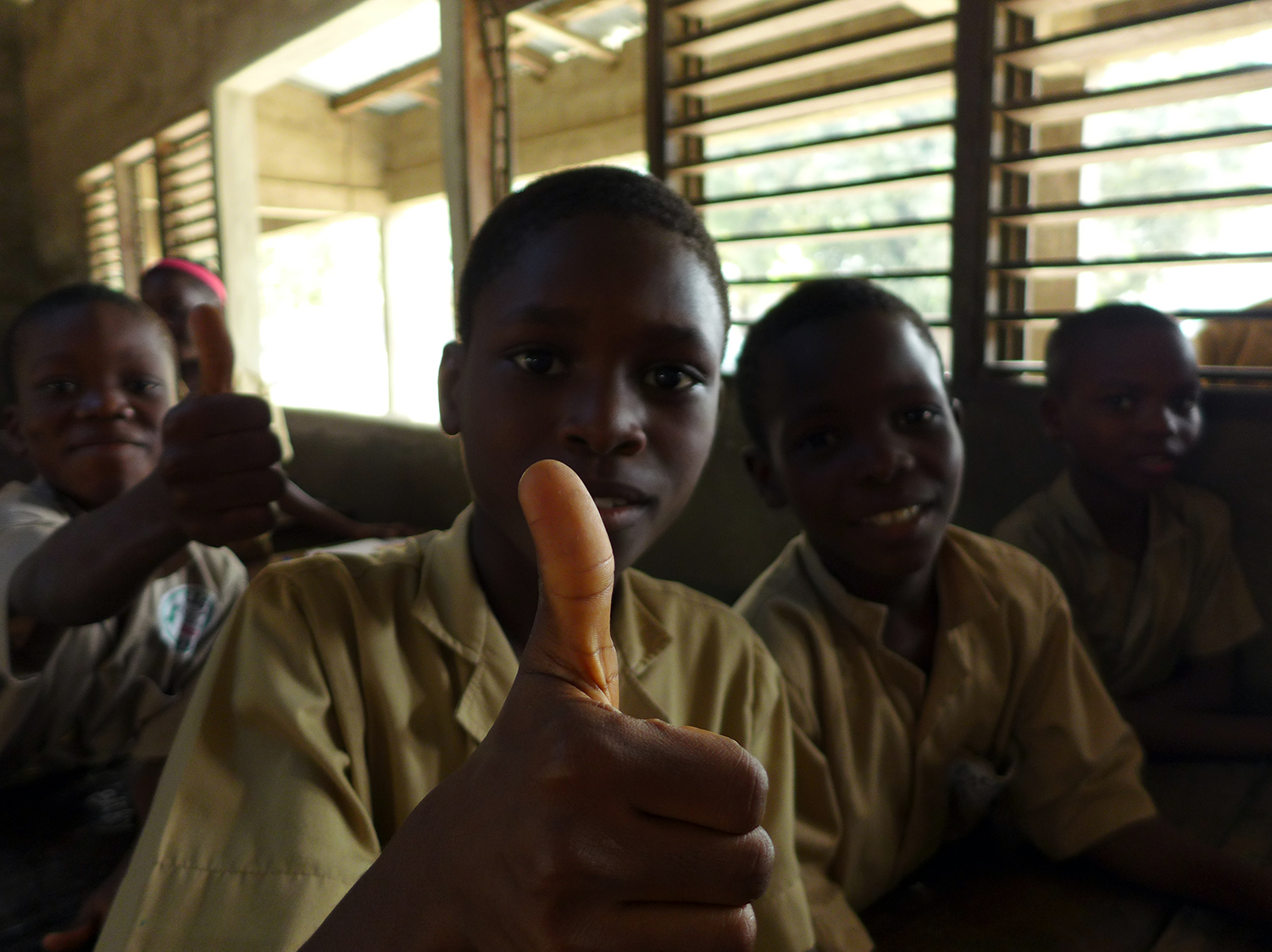 La classe de seconde du collège Zogbo de Cotonou remercie les globe-reporters et leur souhaite bonne route !