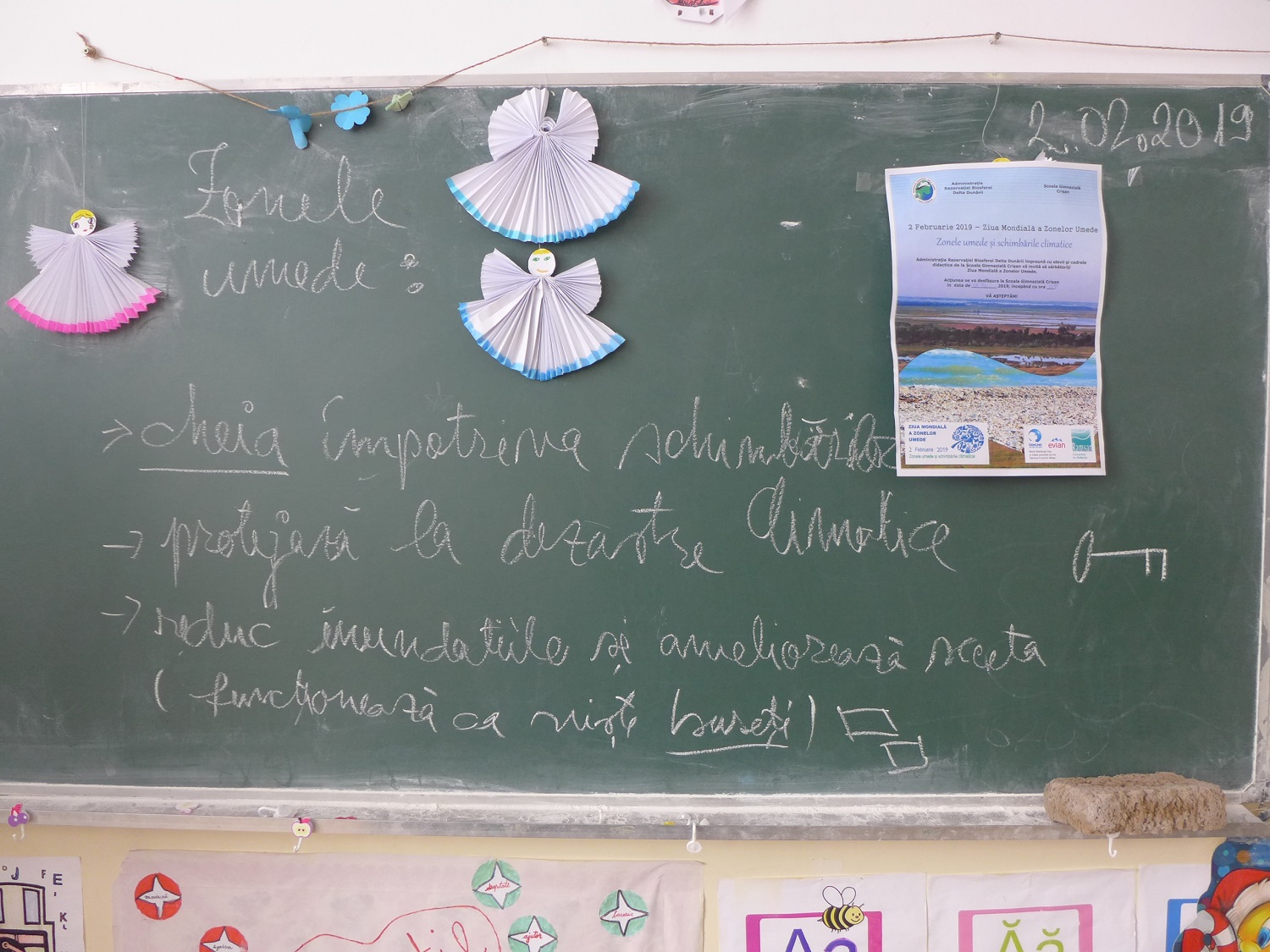 Elle leur a expliqué que les zones humides, notamment le delta, sont la clé pour lutter contre le réchauffement climatique.